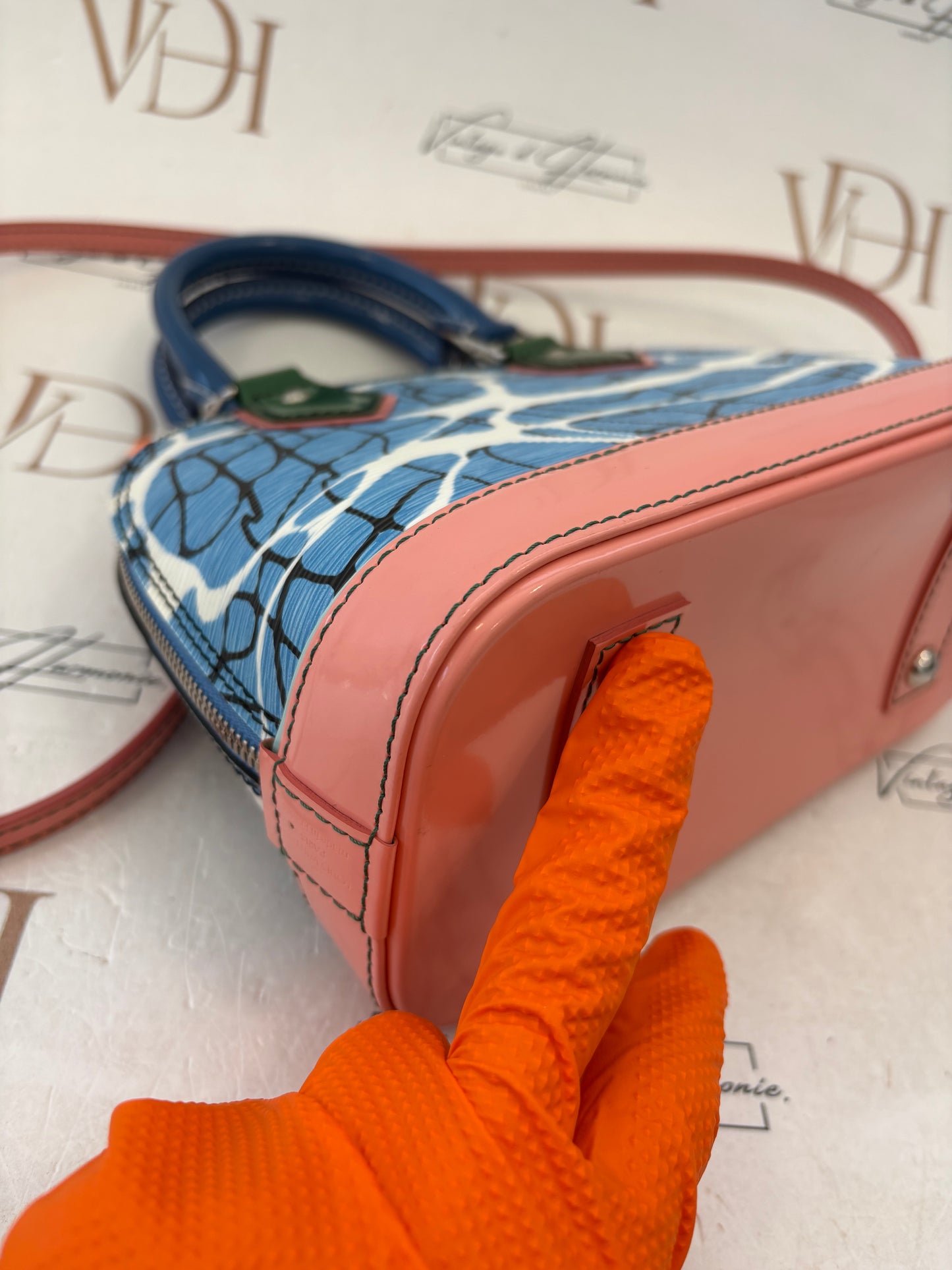 383529 - Louis Vuitton Alma BB