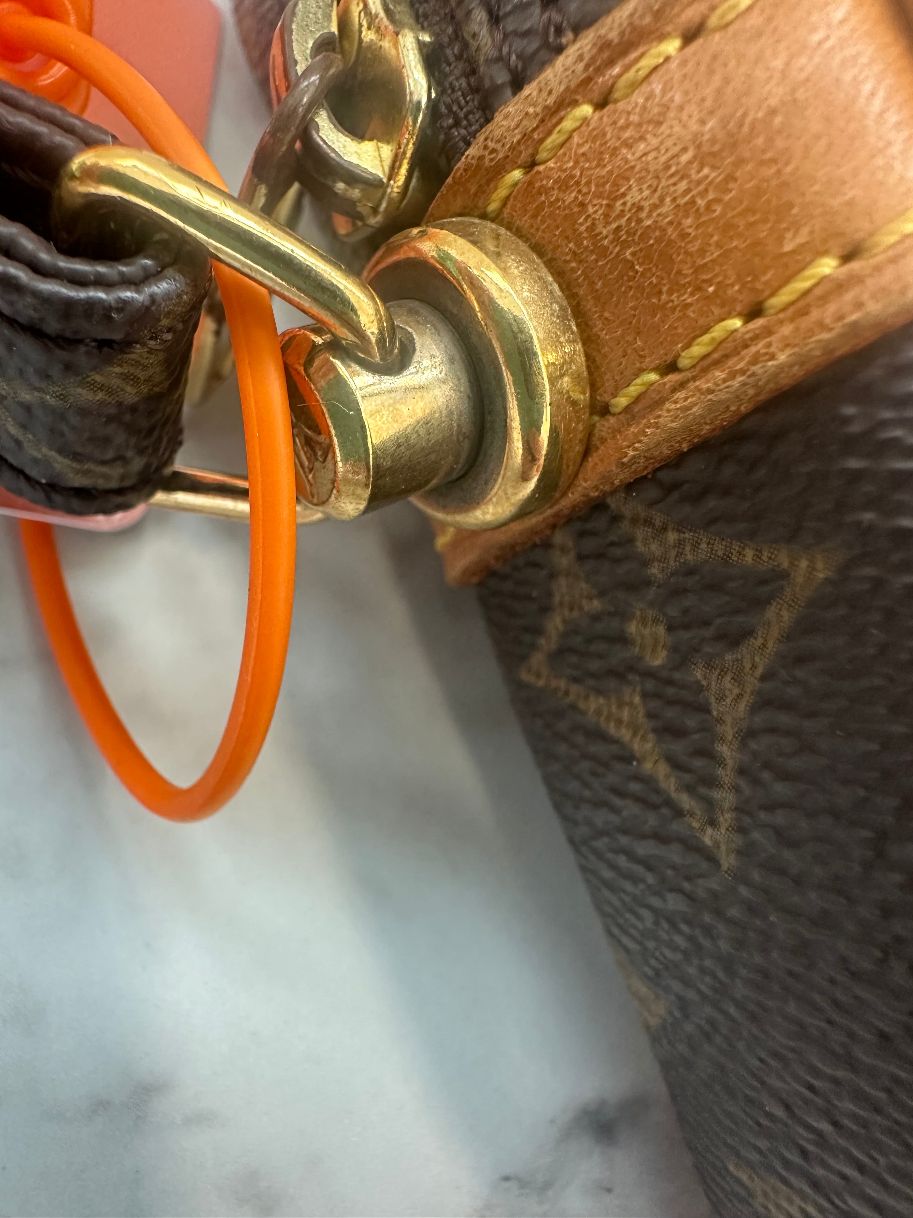 Louis Vuitton Dragonne GM