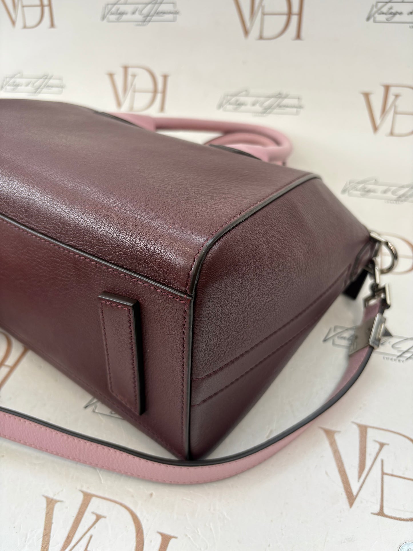 384260 - Givenchy Antigona