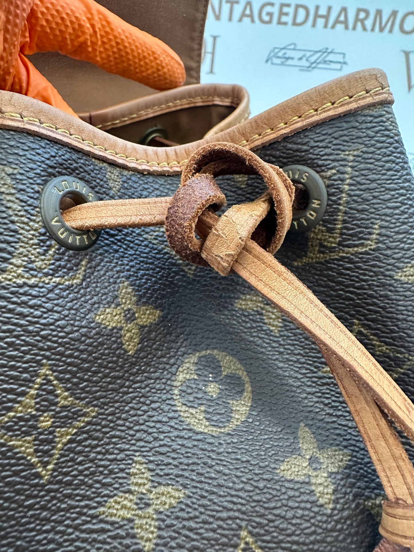 017837 - Louis Vuitton Montsouris MM