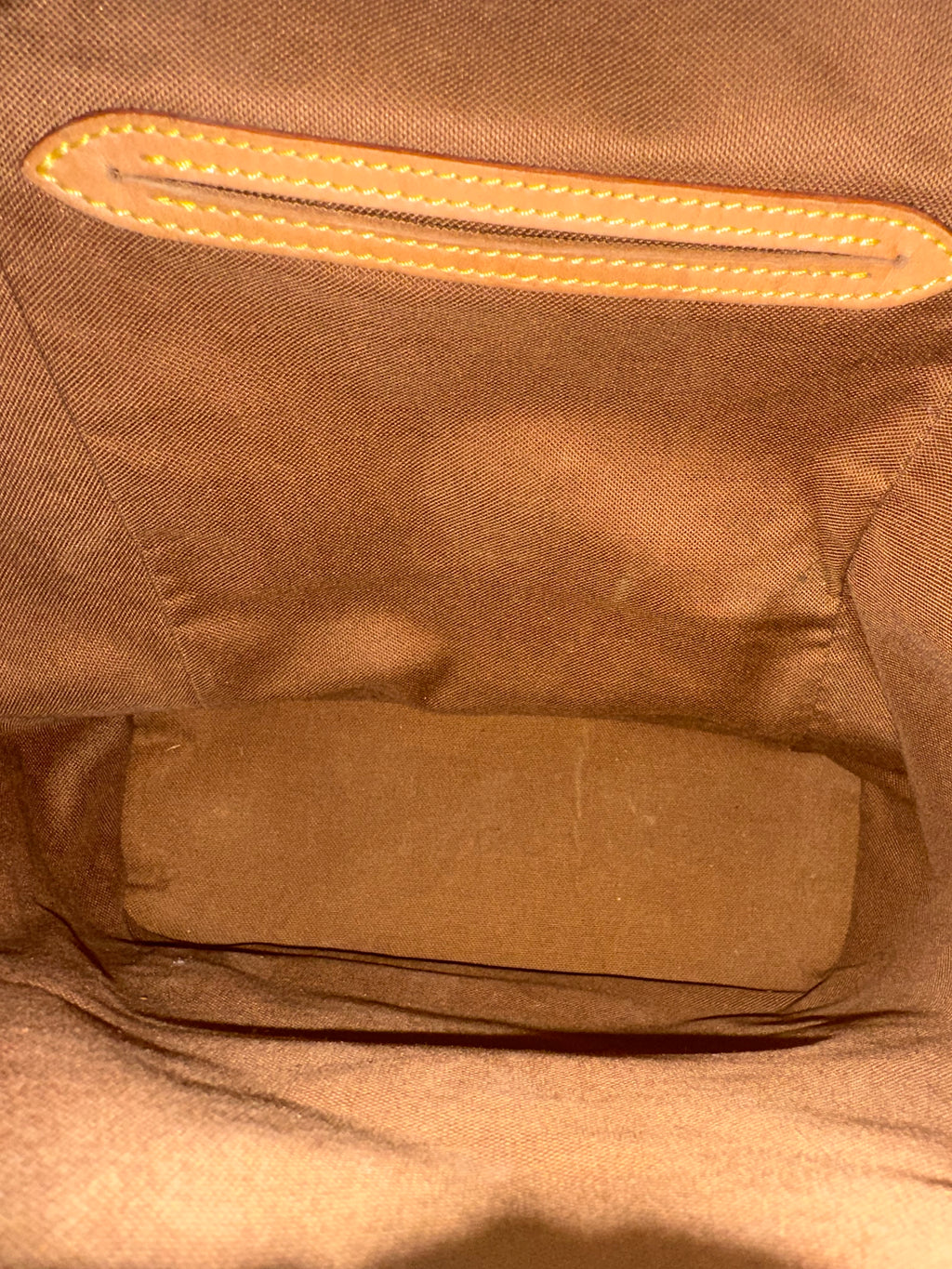 Louis Vuitton Montsouris MM