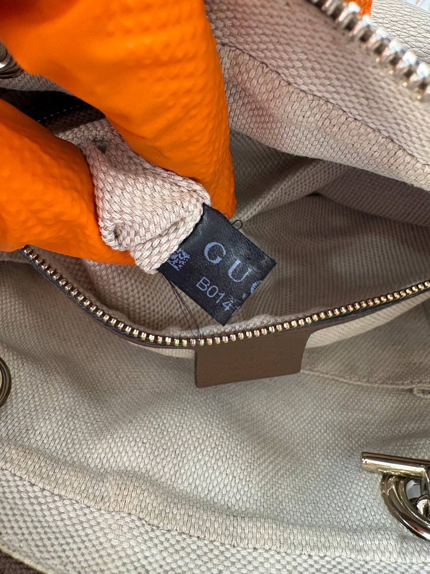 383403 - Gucci Soho