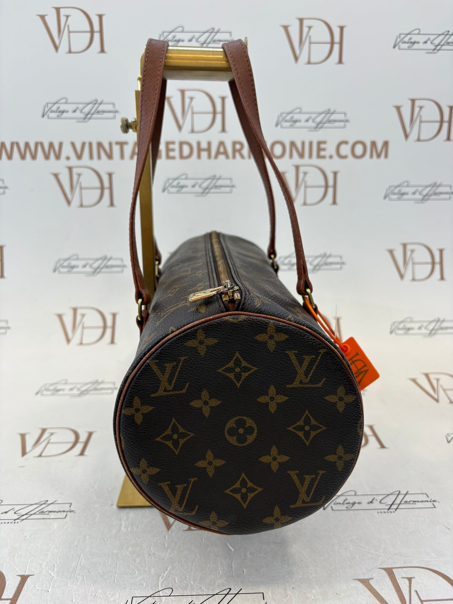 018992 - Louis Vuitton Papillon 30