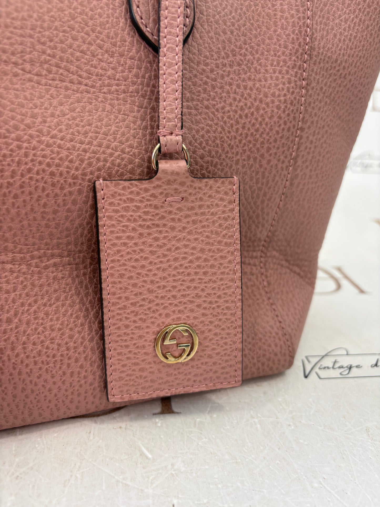 200948 - Gucci Swing Pink
