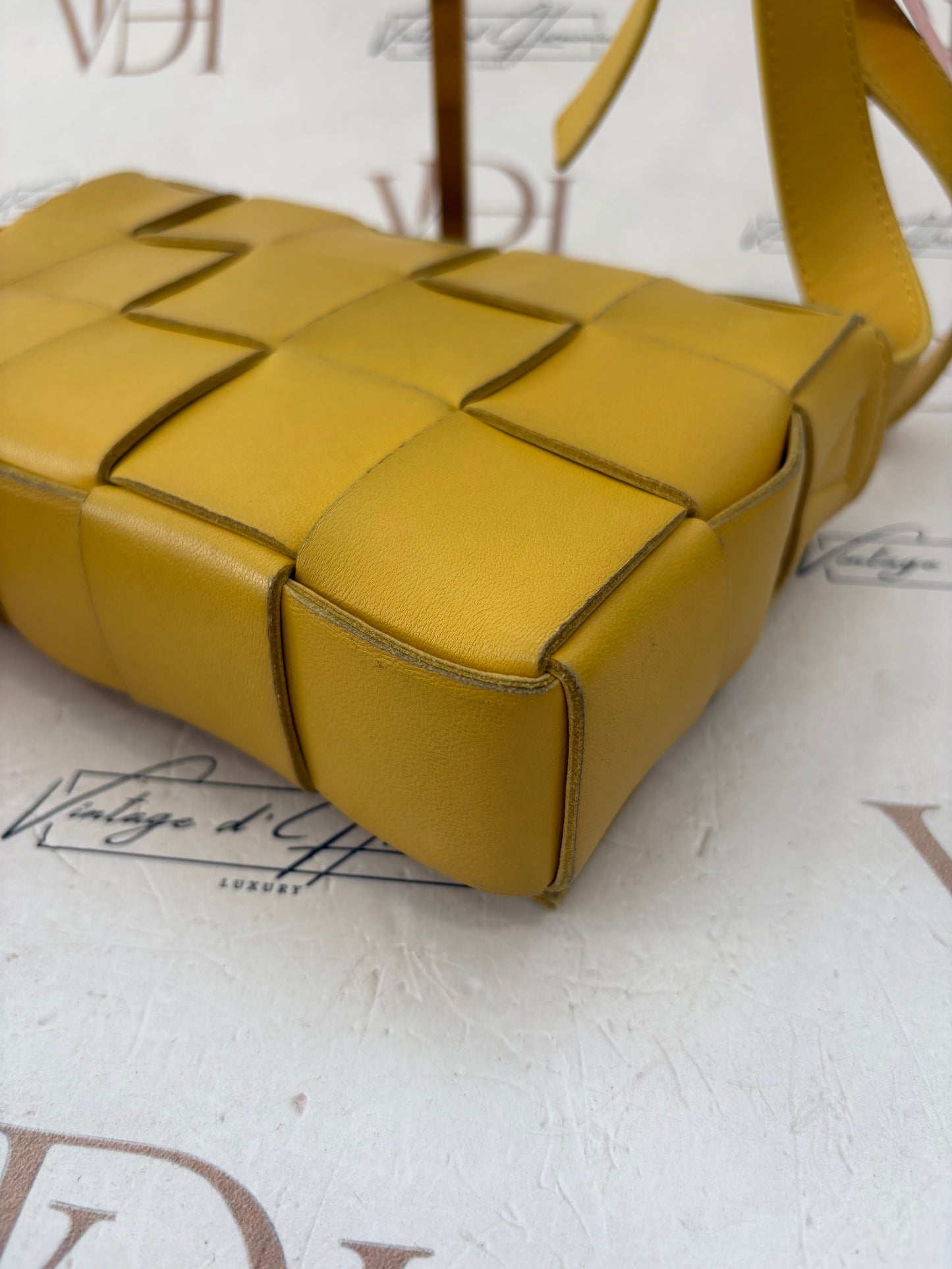 383974 - Bottega Veneta Cassette