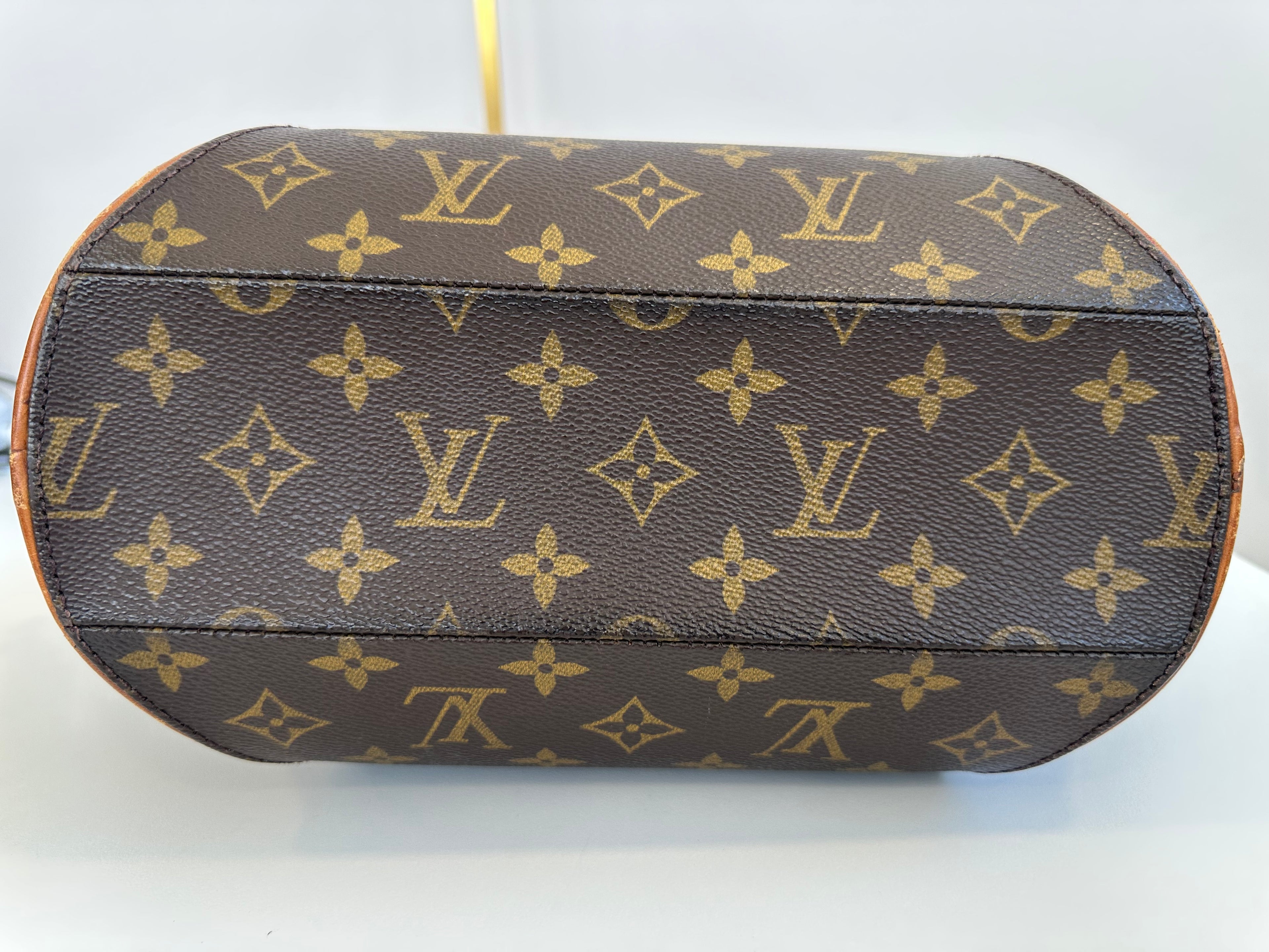 Louis Vuitton Ellipse MM