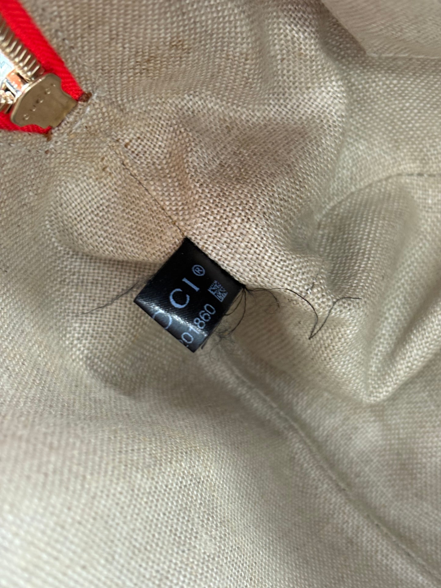 384265 - Gucci