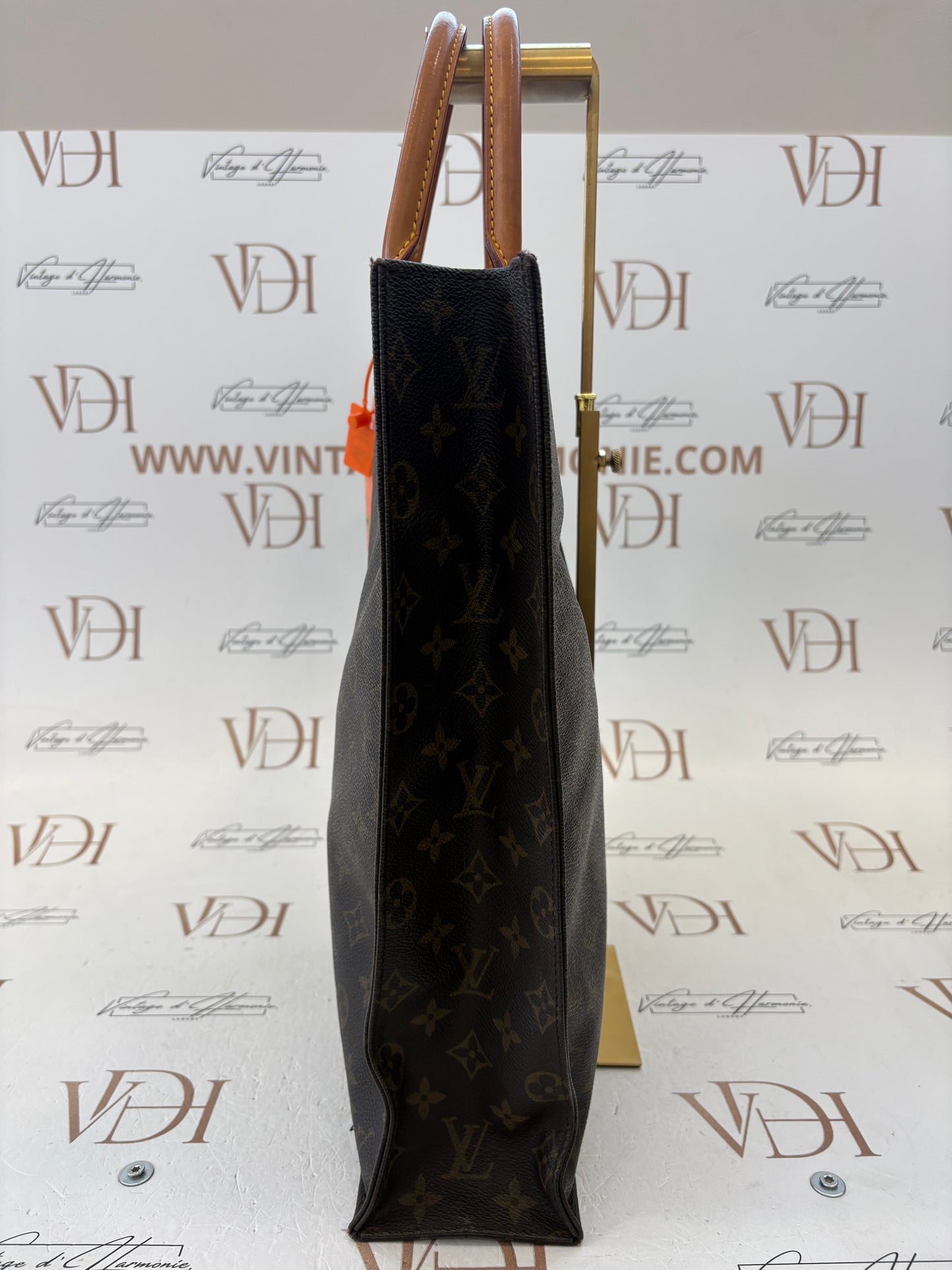 018779 - Louis Vuitton Sac Plat