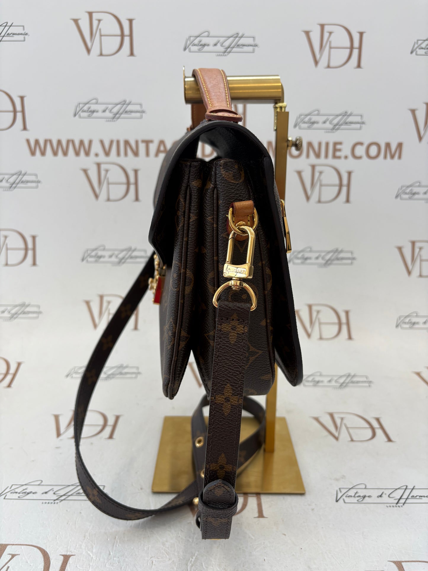 201402 - Louis Vuitton Metis