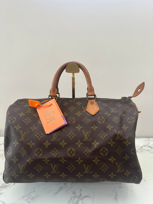 Louis Vuitton Speedy 35