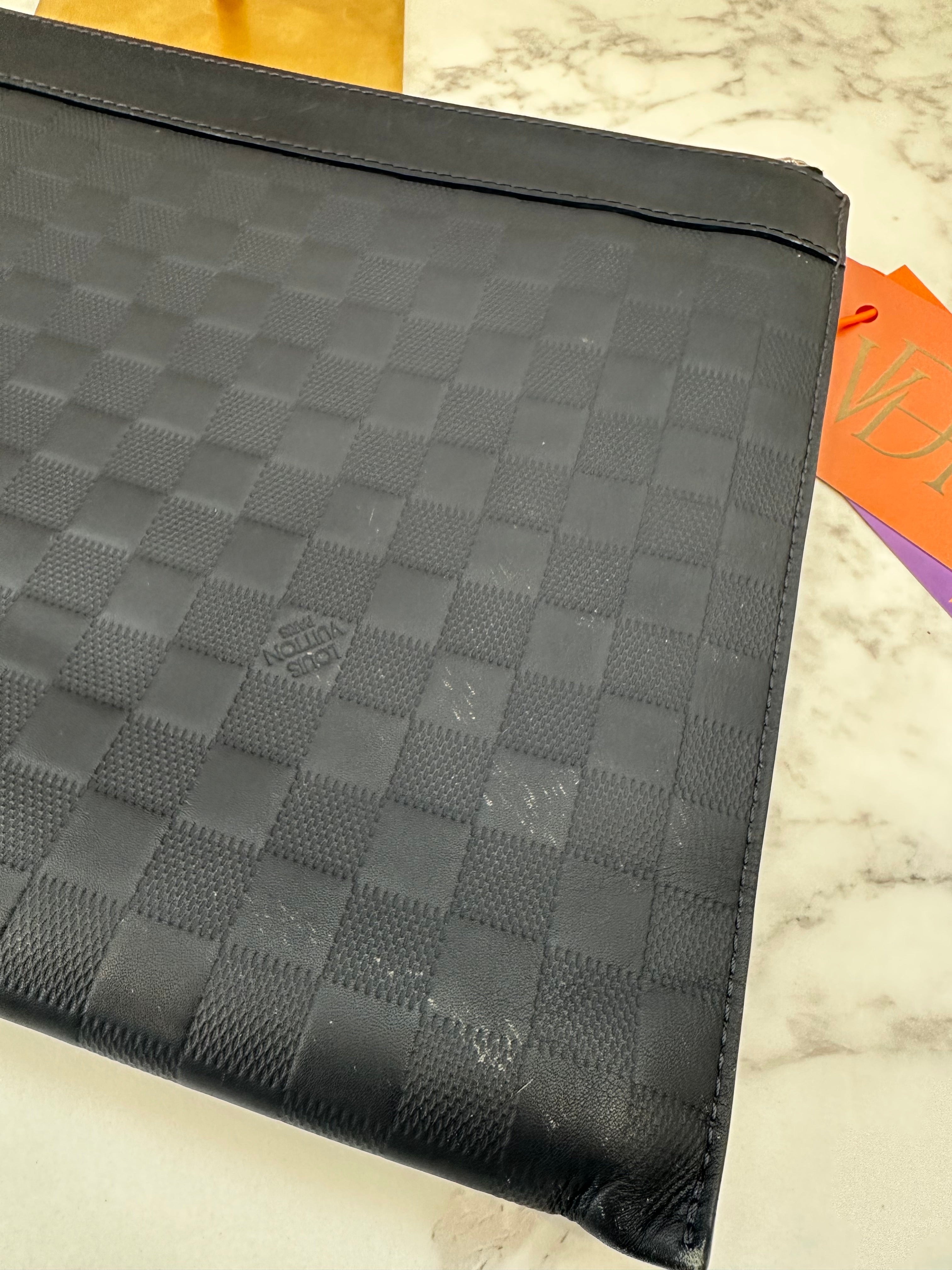 Louis Vuitton Damier infini Pochette discovery