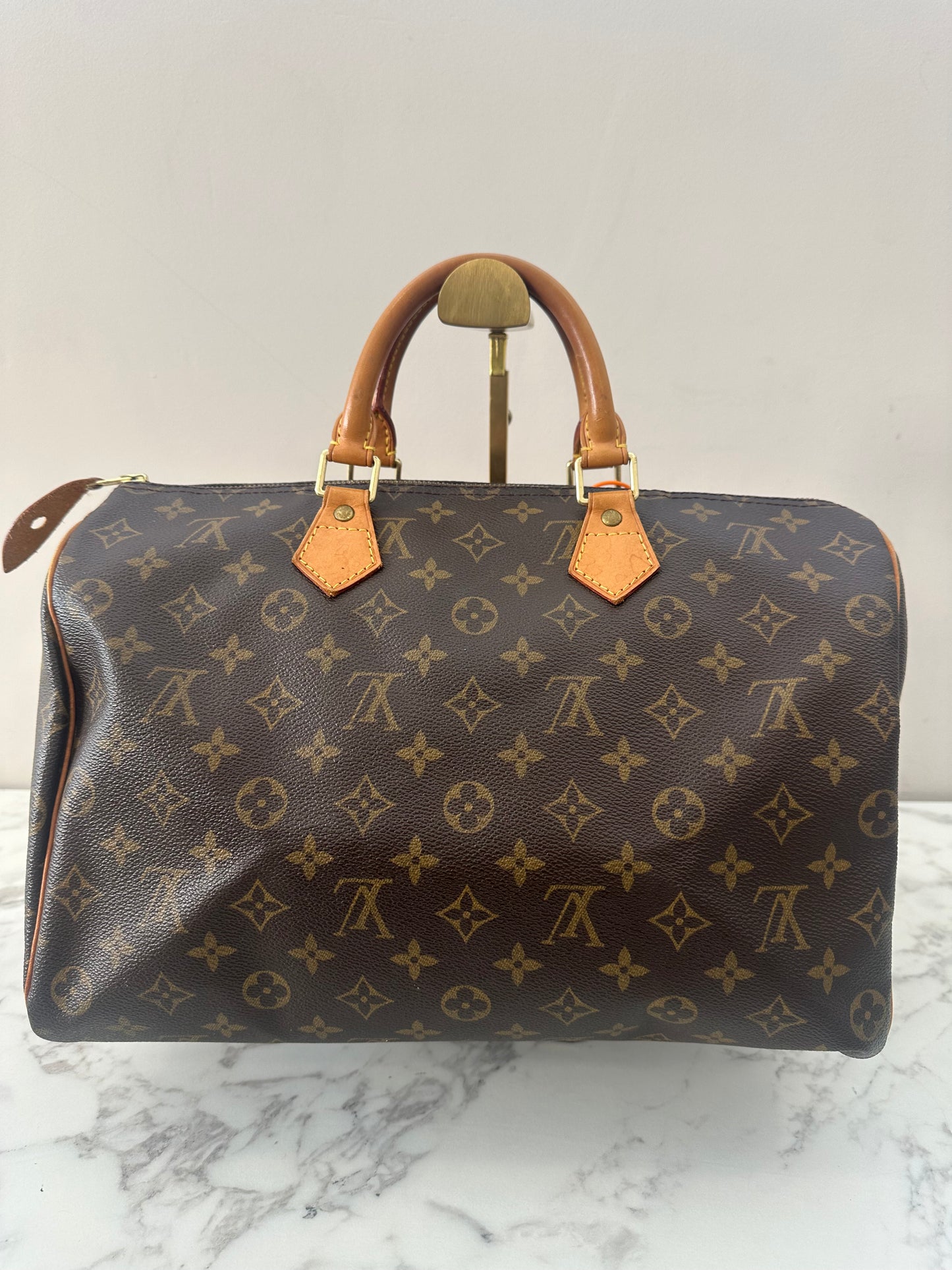 Louis Vuitton Speedy 35