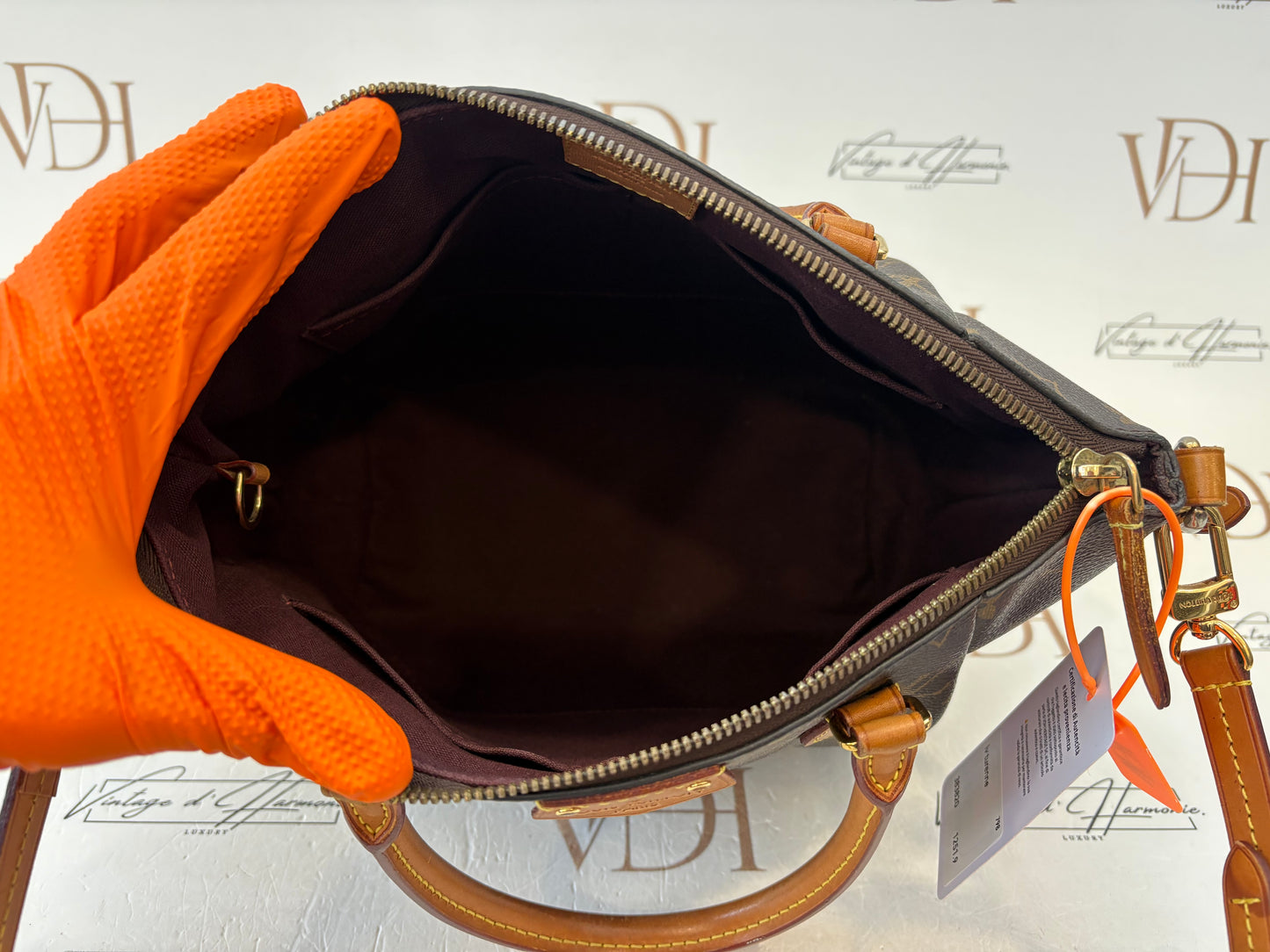 383820 - Louis Vuitton Turenne