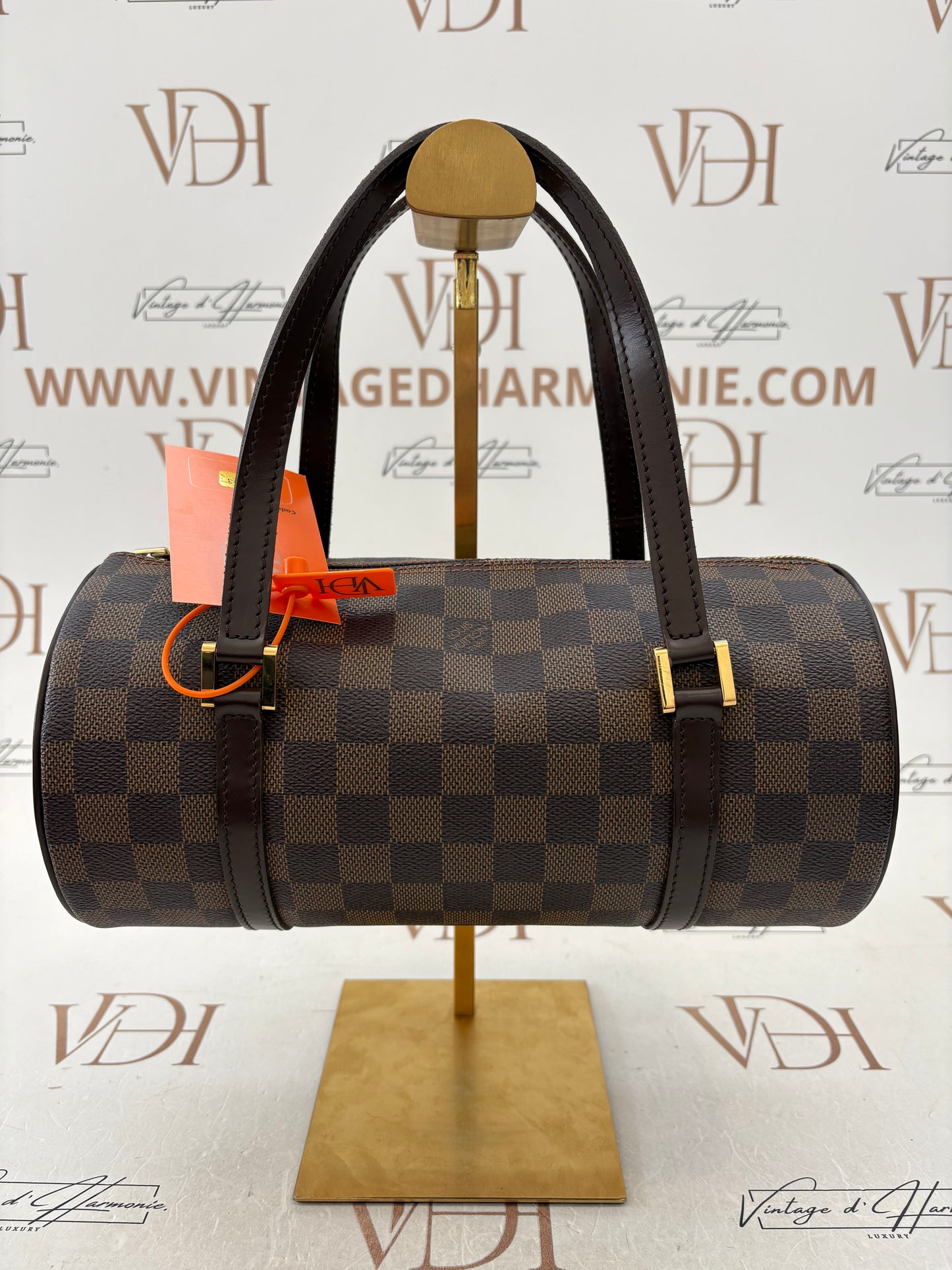 018893 - Louis Vuitton Papillon 26