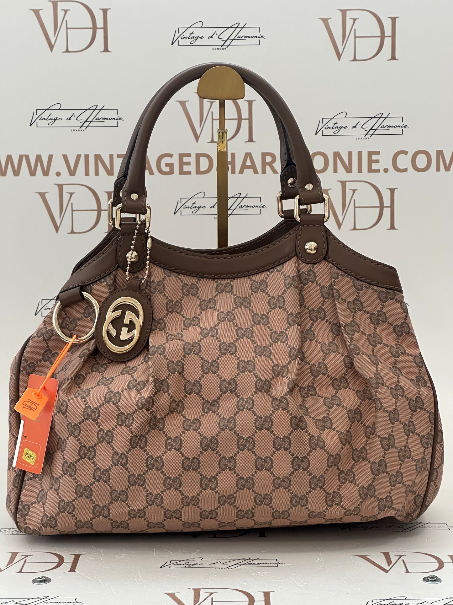 382508 - Gucci Sukey