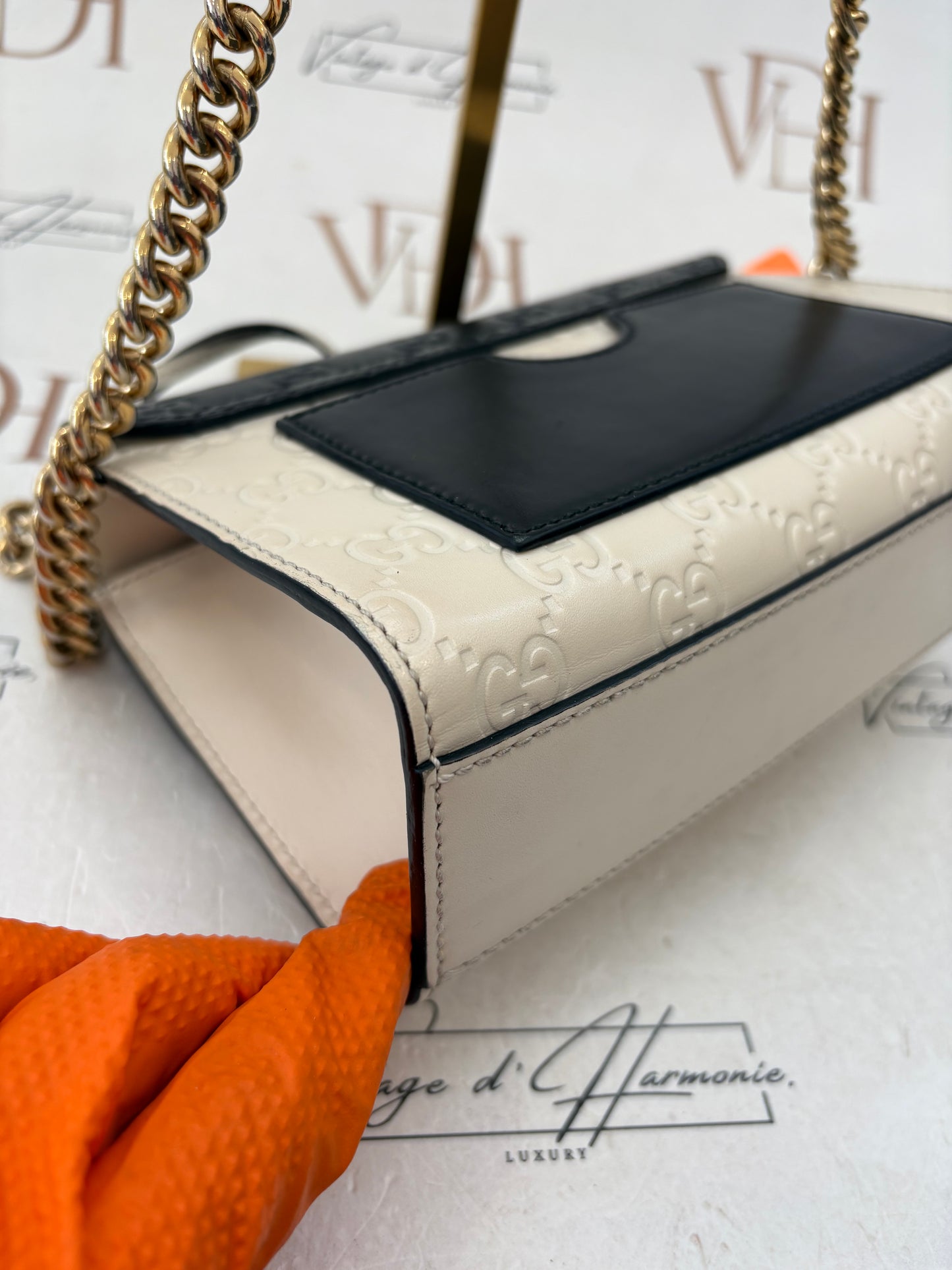 383492 - Gucci Padlock