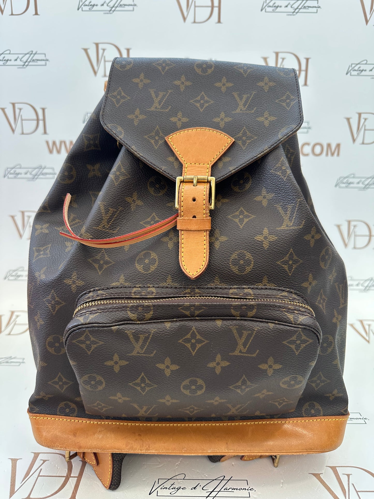 017819 - Louis Vuitton Montsouris GM