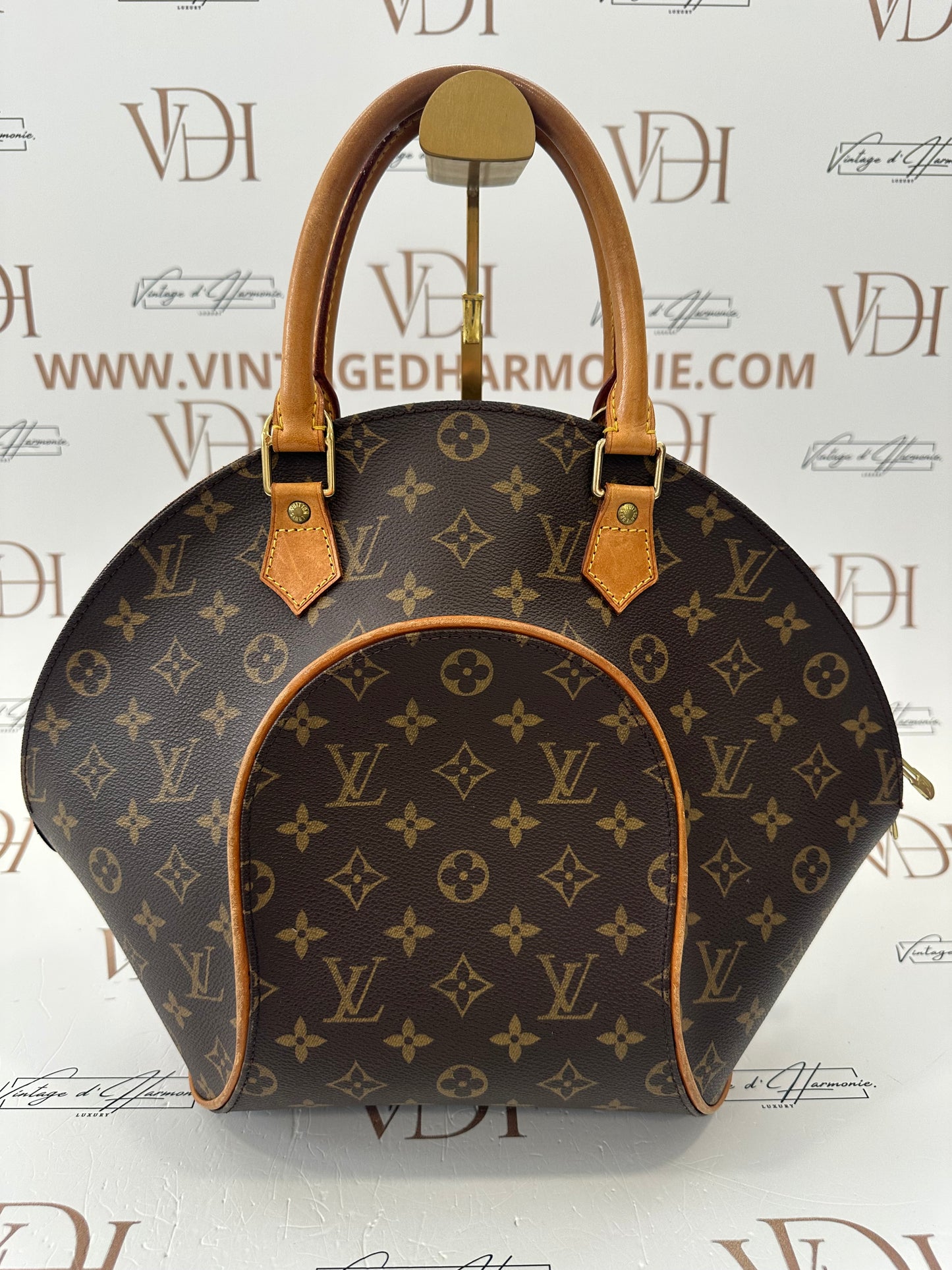 017782 - Louis Vuitton Ellipse MM