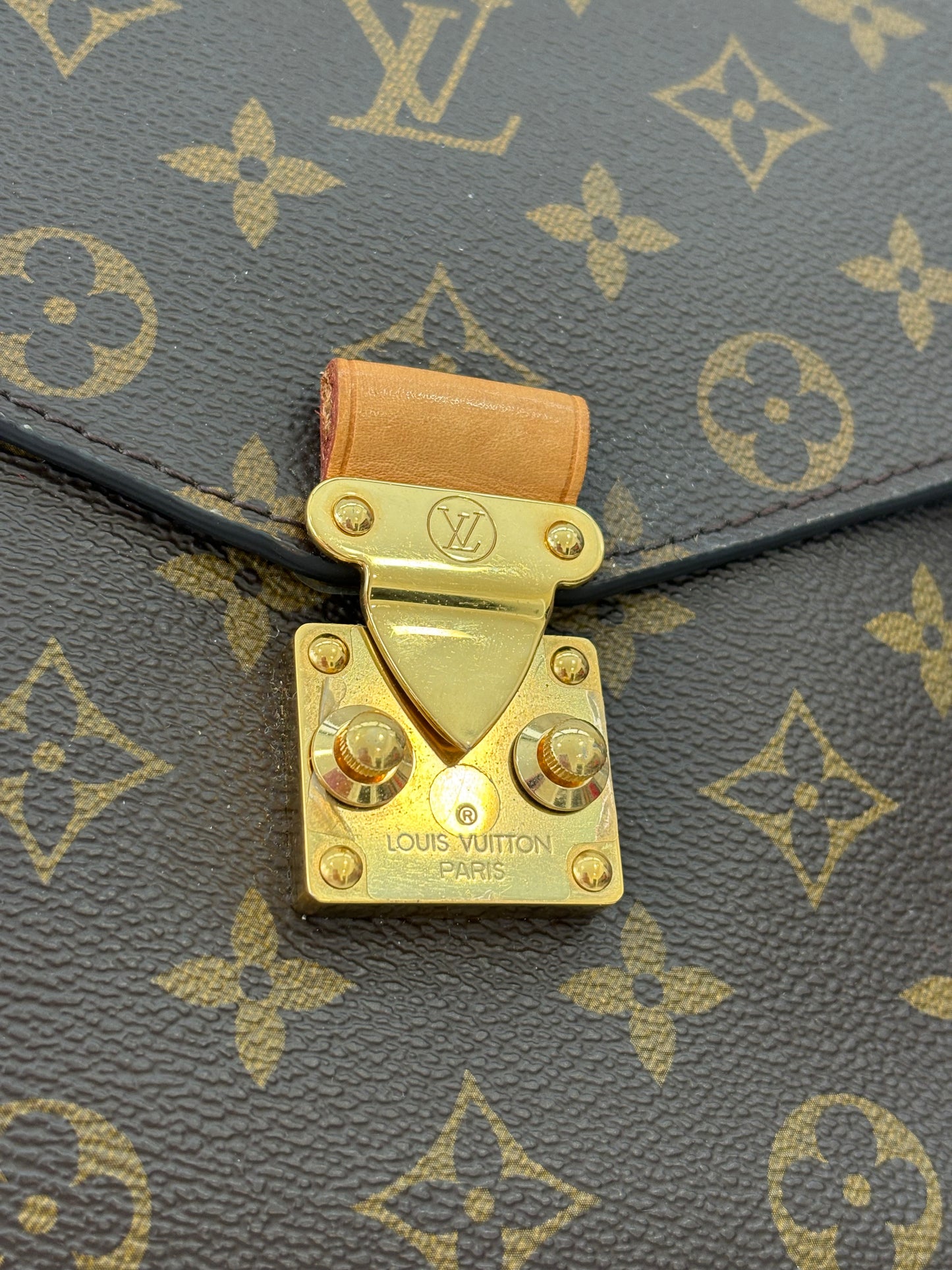 200885 - Louis Vuitton Metis