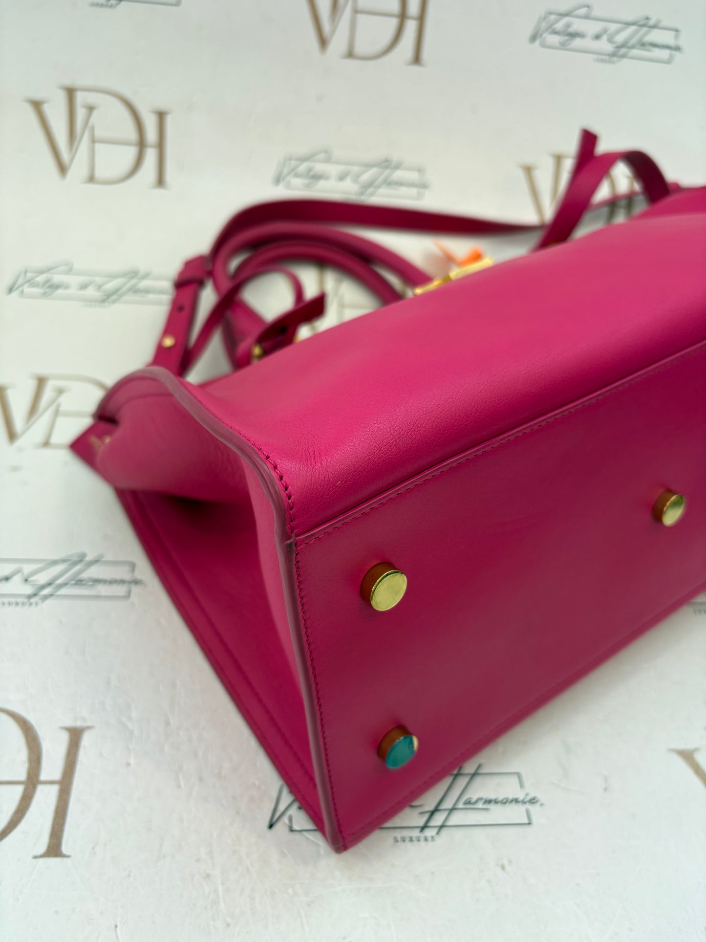 201417 - Saint Laurent Cabas