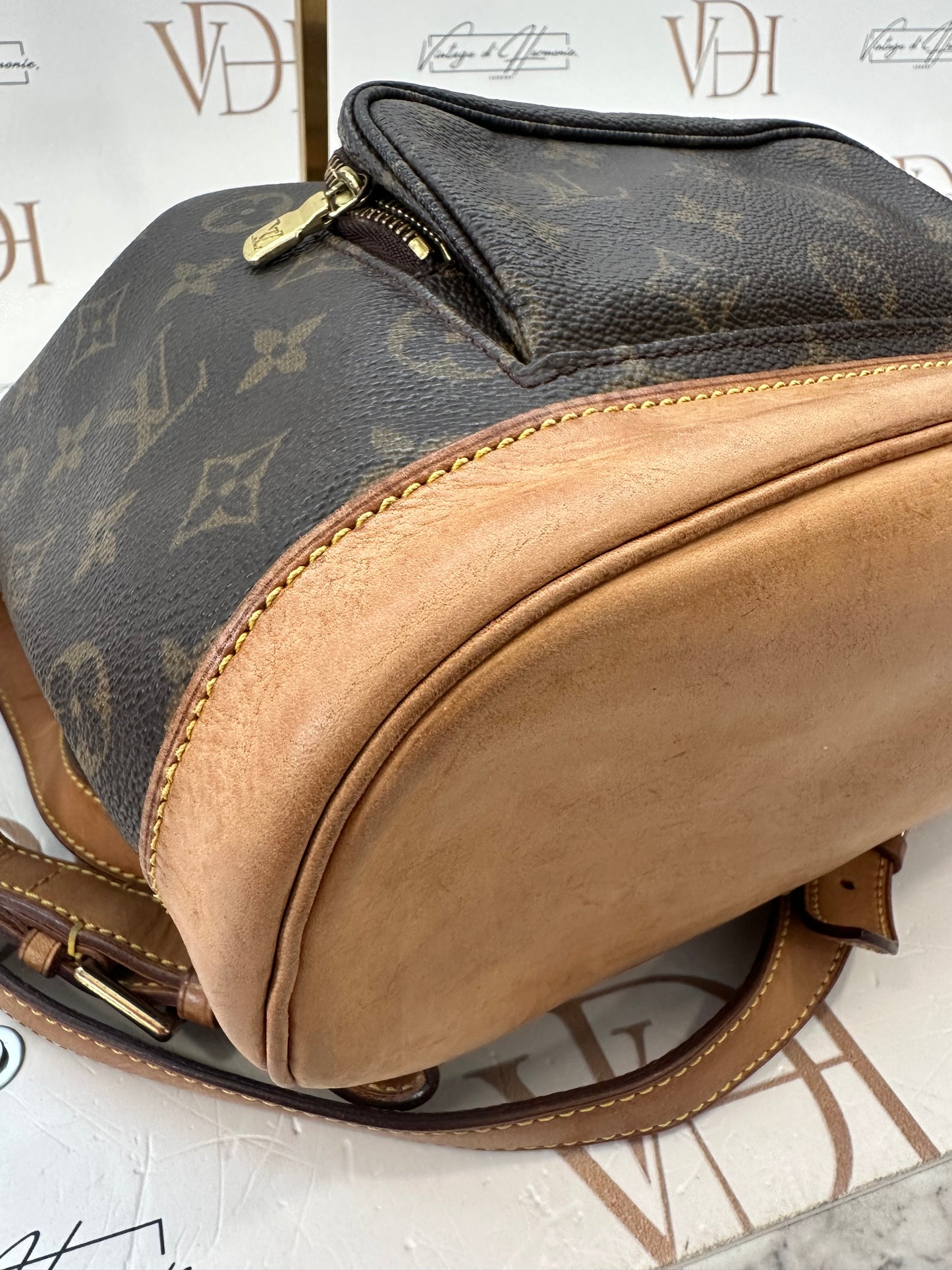 017910 - Louis Vuitton Montsouris MM