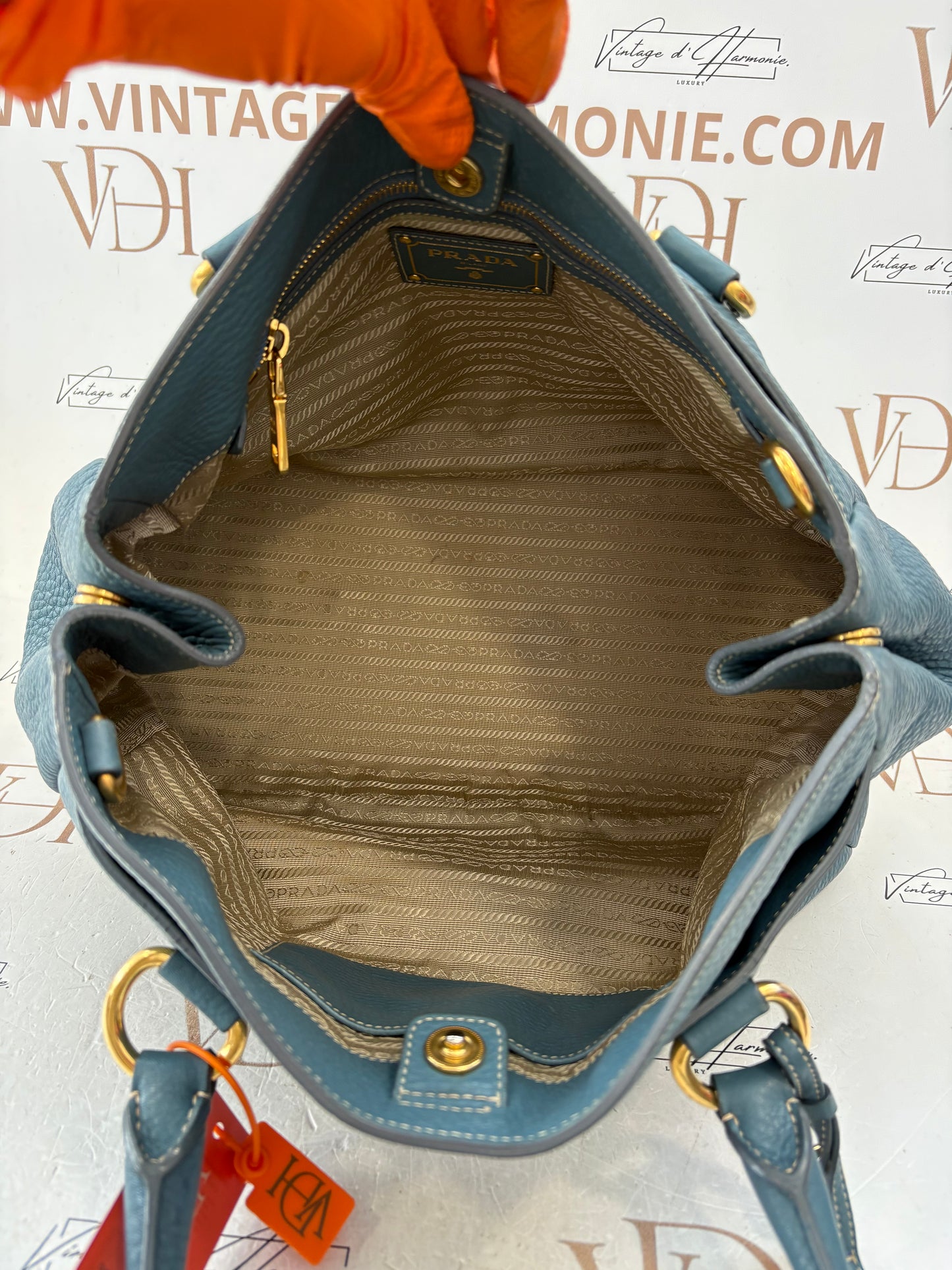 018314 - Prada Bag