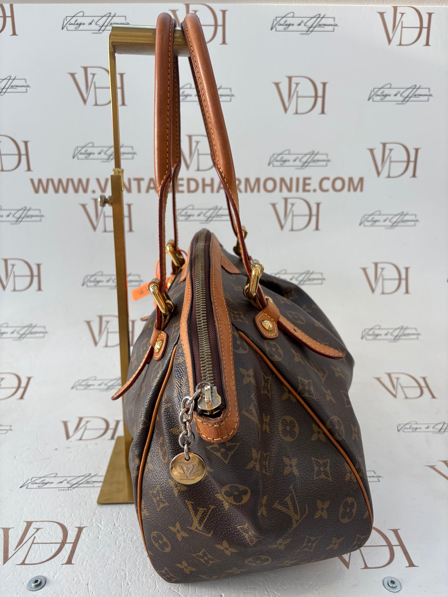 201661 - Louis Vuitton Tivoli