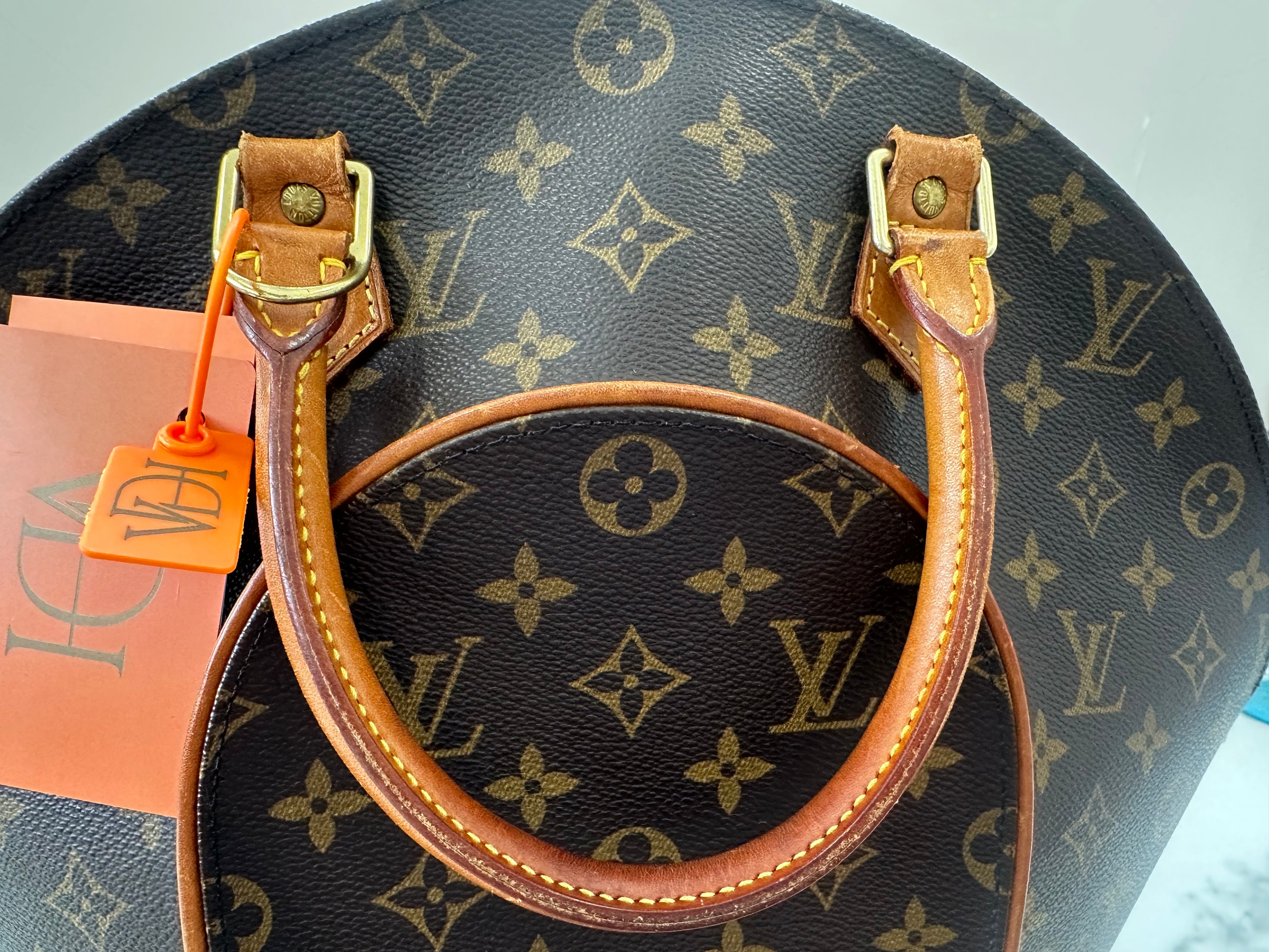 Louis Vuitton Ellipse MM