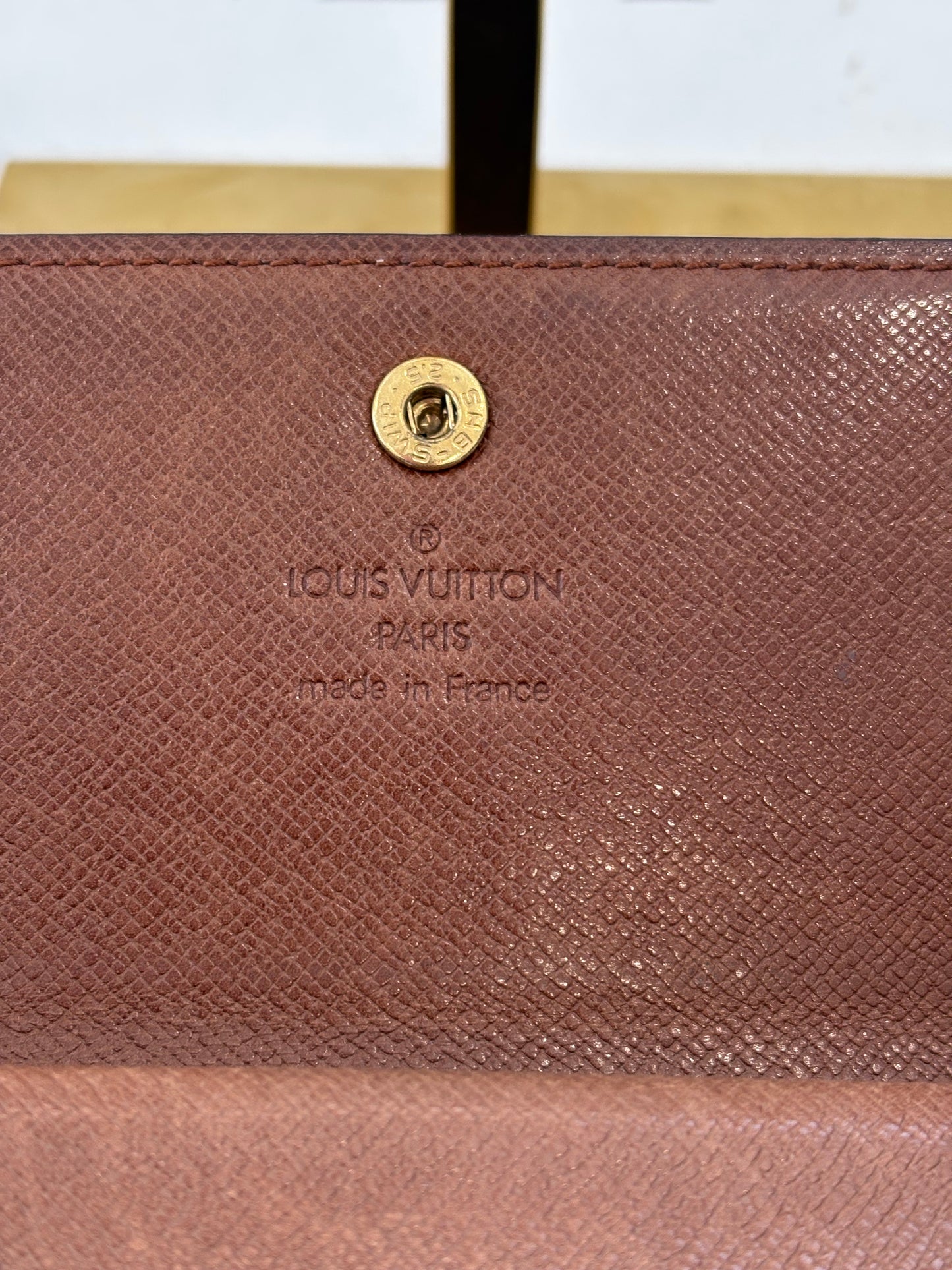 017066 - Louis Vuitton Wallet