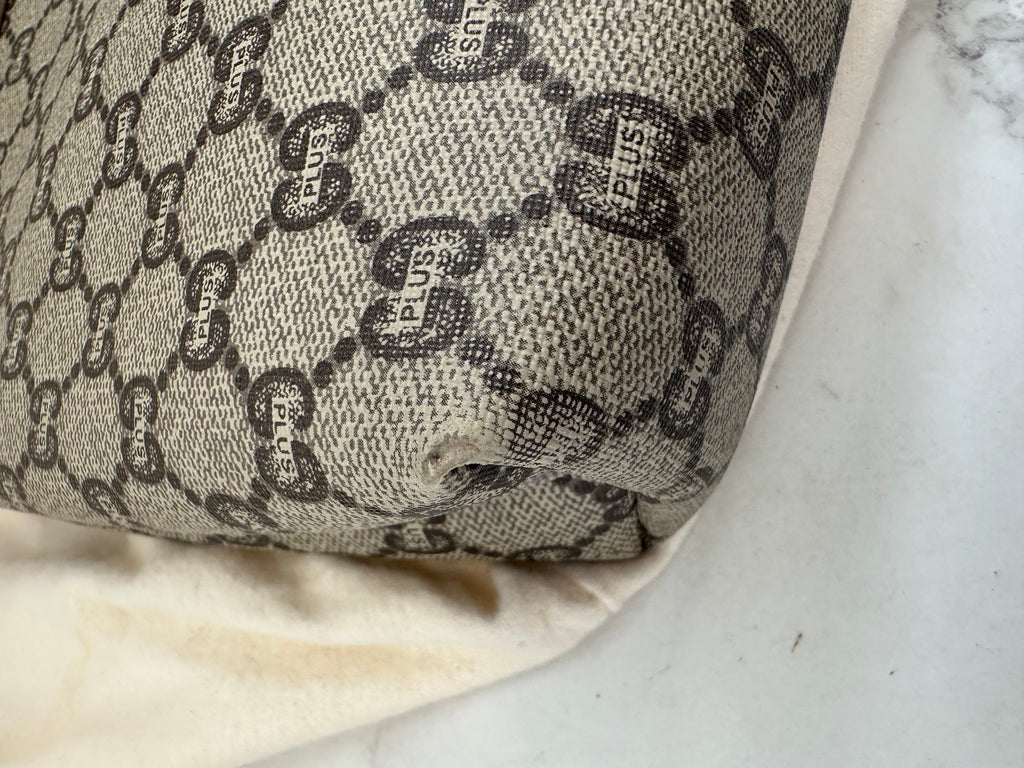 Gucci Pochette GG Plus