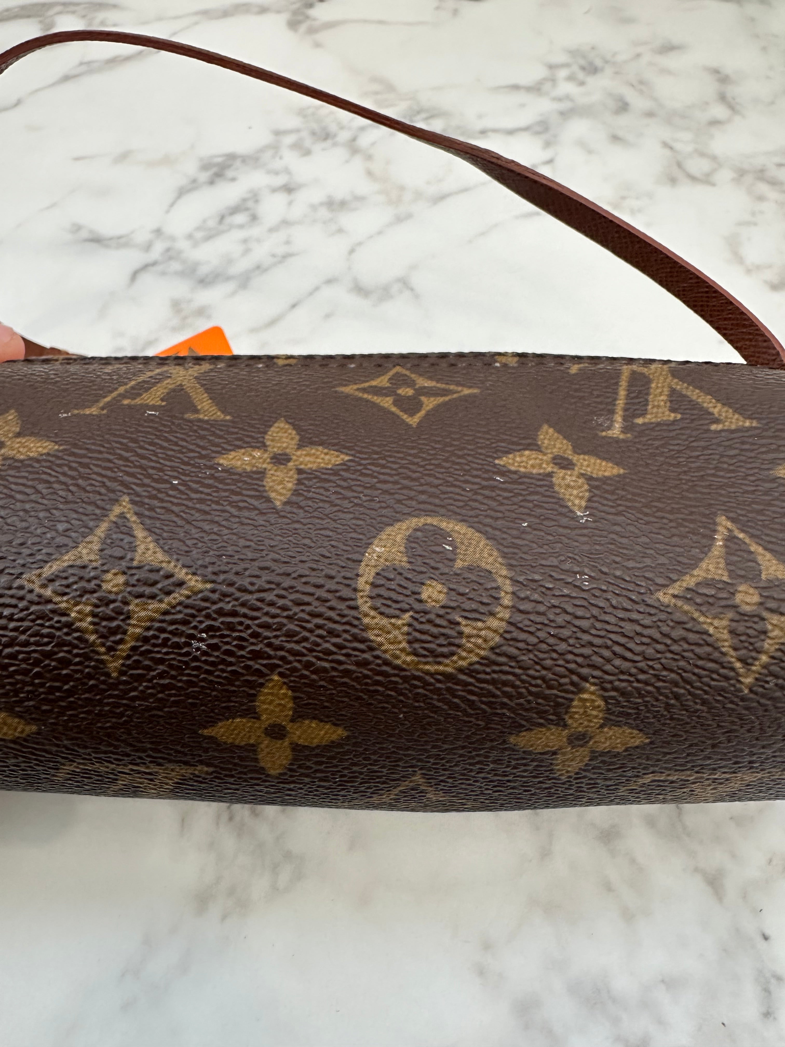 Louis Vuitton Papillon Attached Pouch Bag