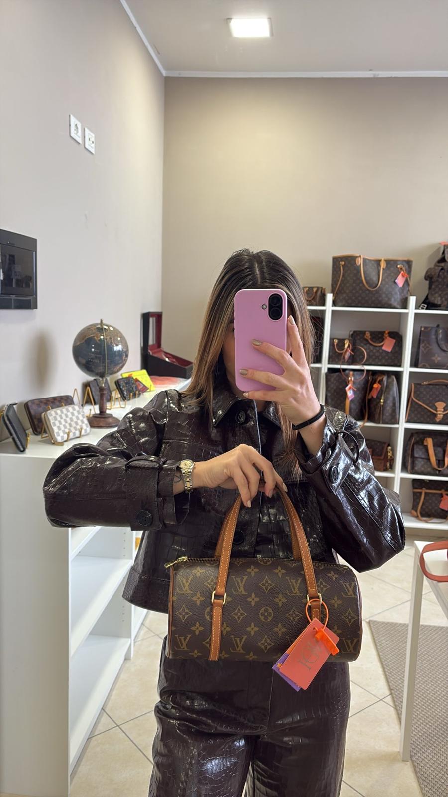 Louis Vuitton Papillon 26