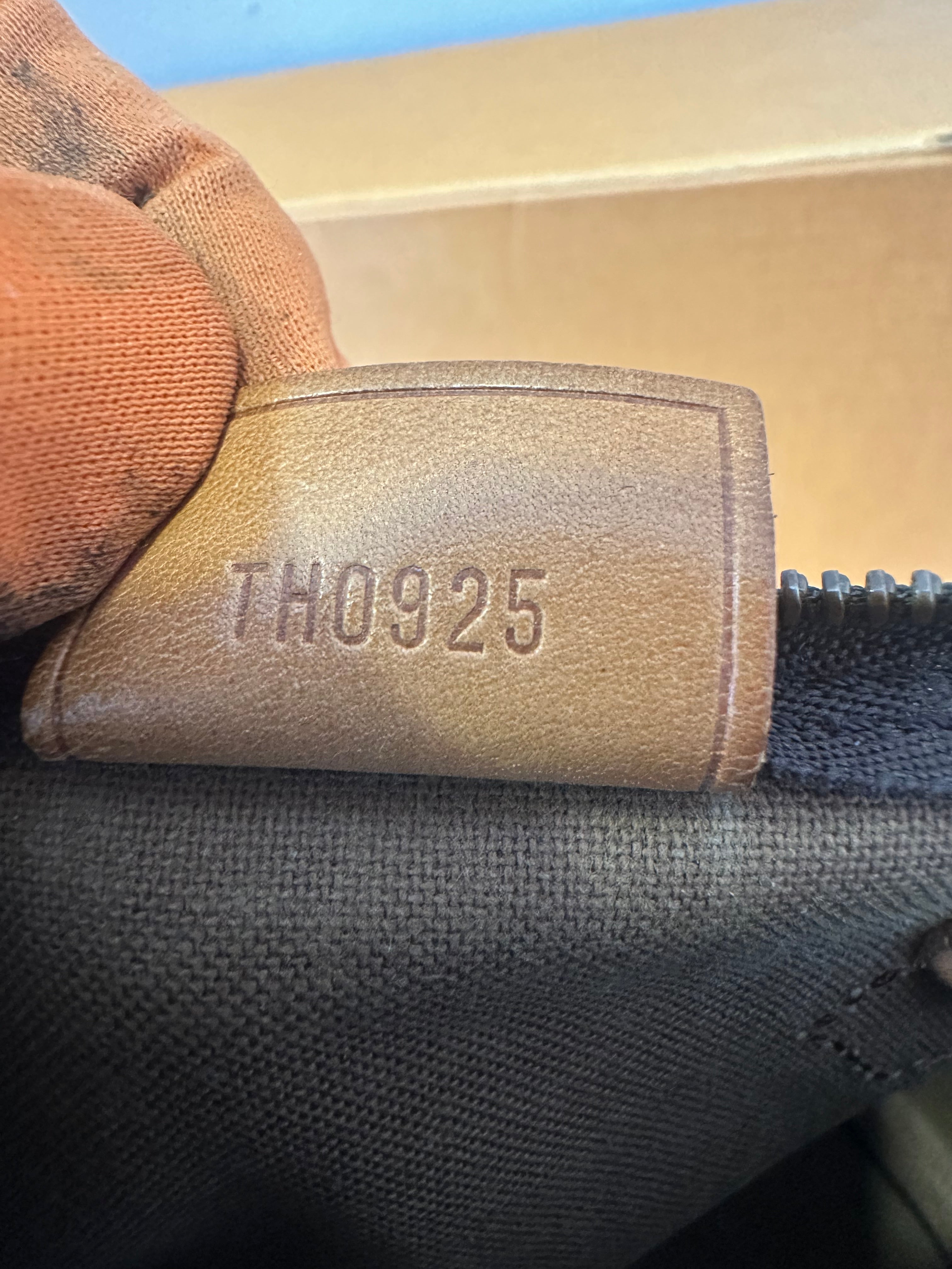 Louis Vuitton Nano Speedy + tracolla