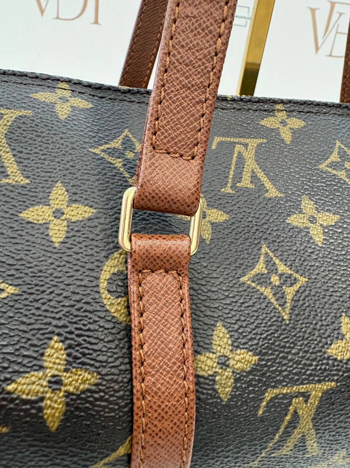 016906 - Louis Vuitton Papillon 30