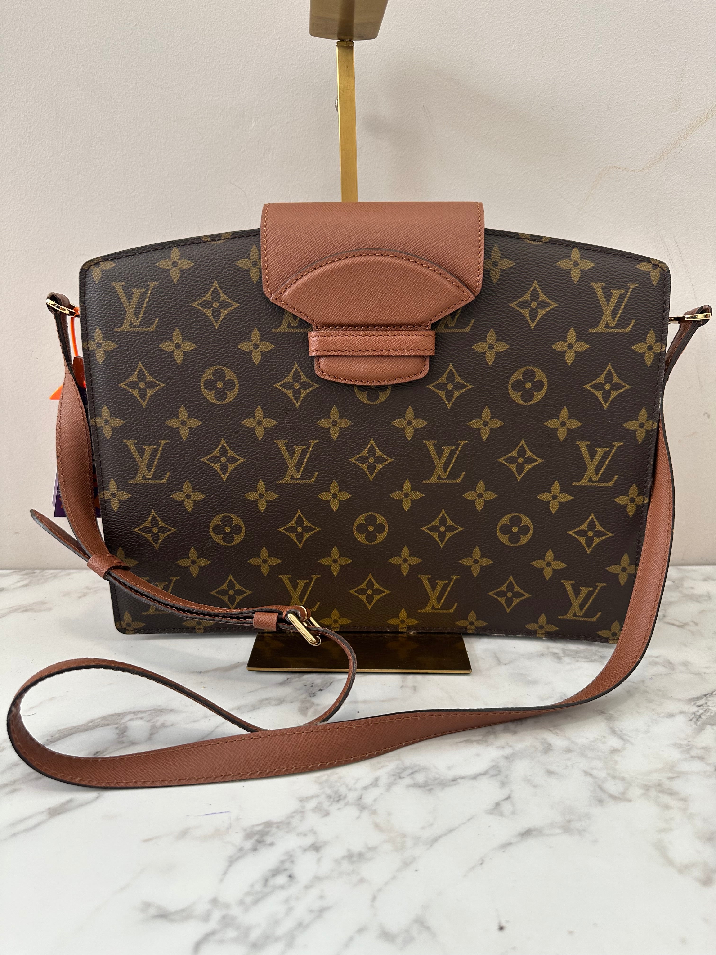 Louis Vuitton Courcelles