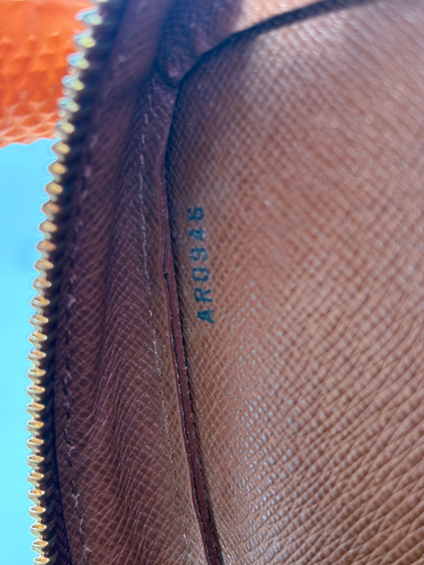 018918 - Louis Vuitton Orsay