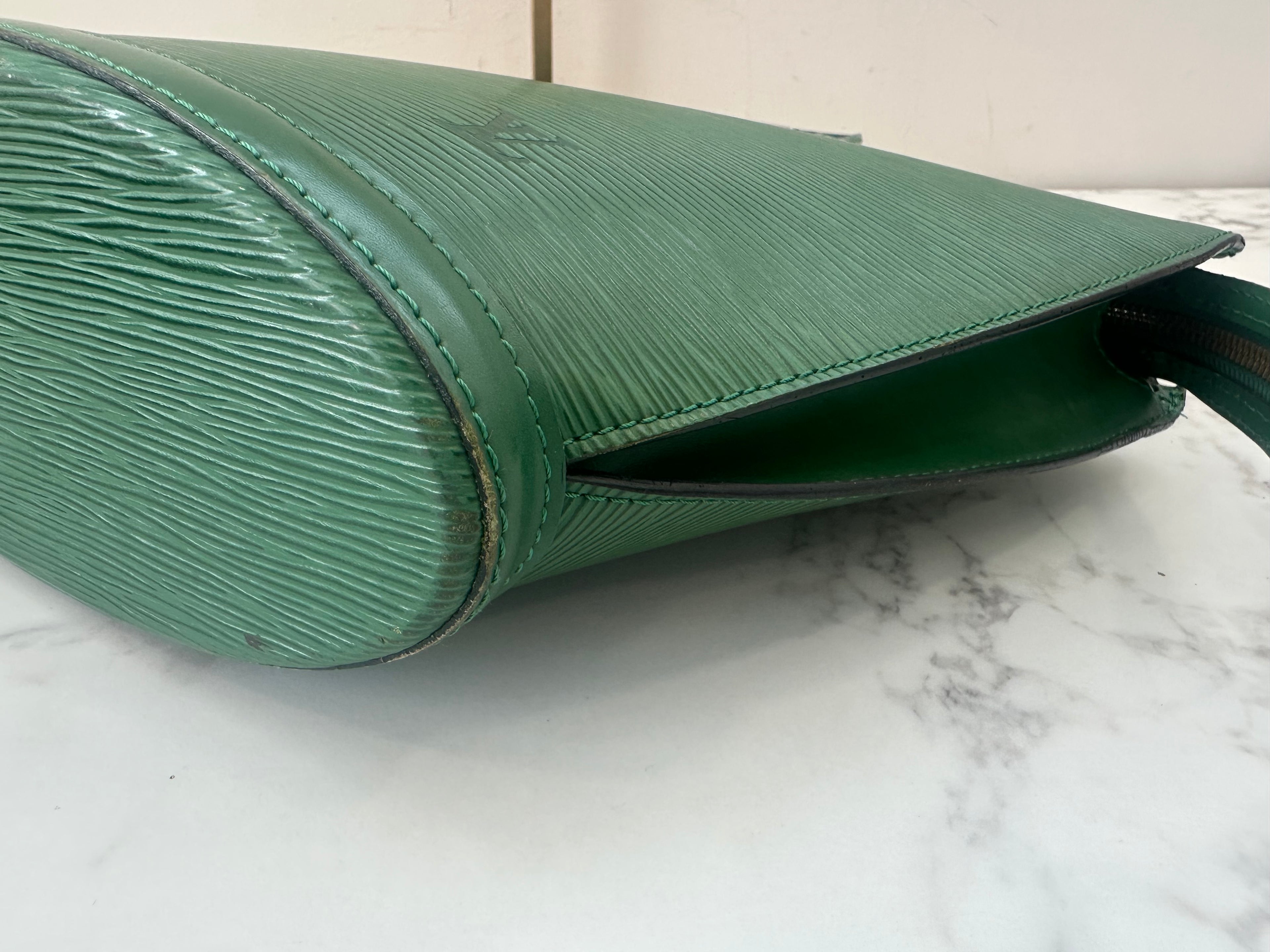 Louis Vuitton Green Epi Saint jacques