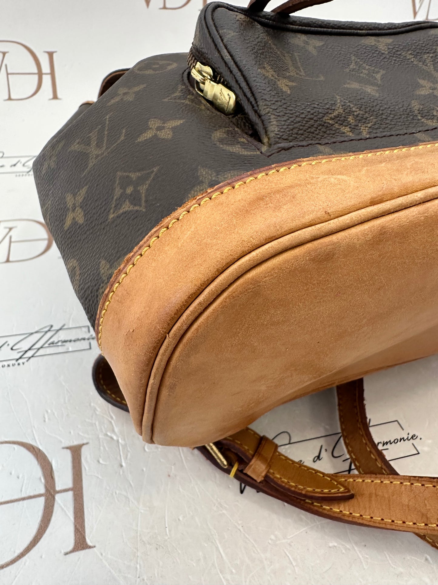 017912 - Louis Vuitton Montsouris MM