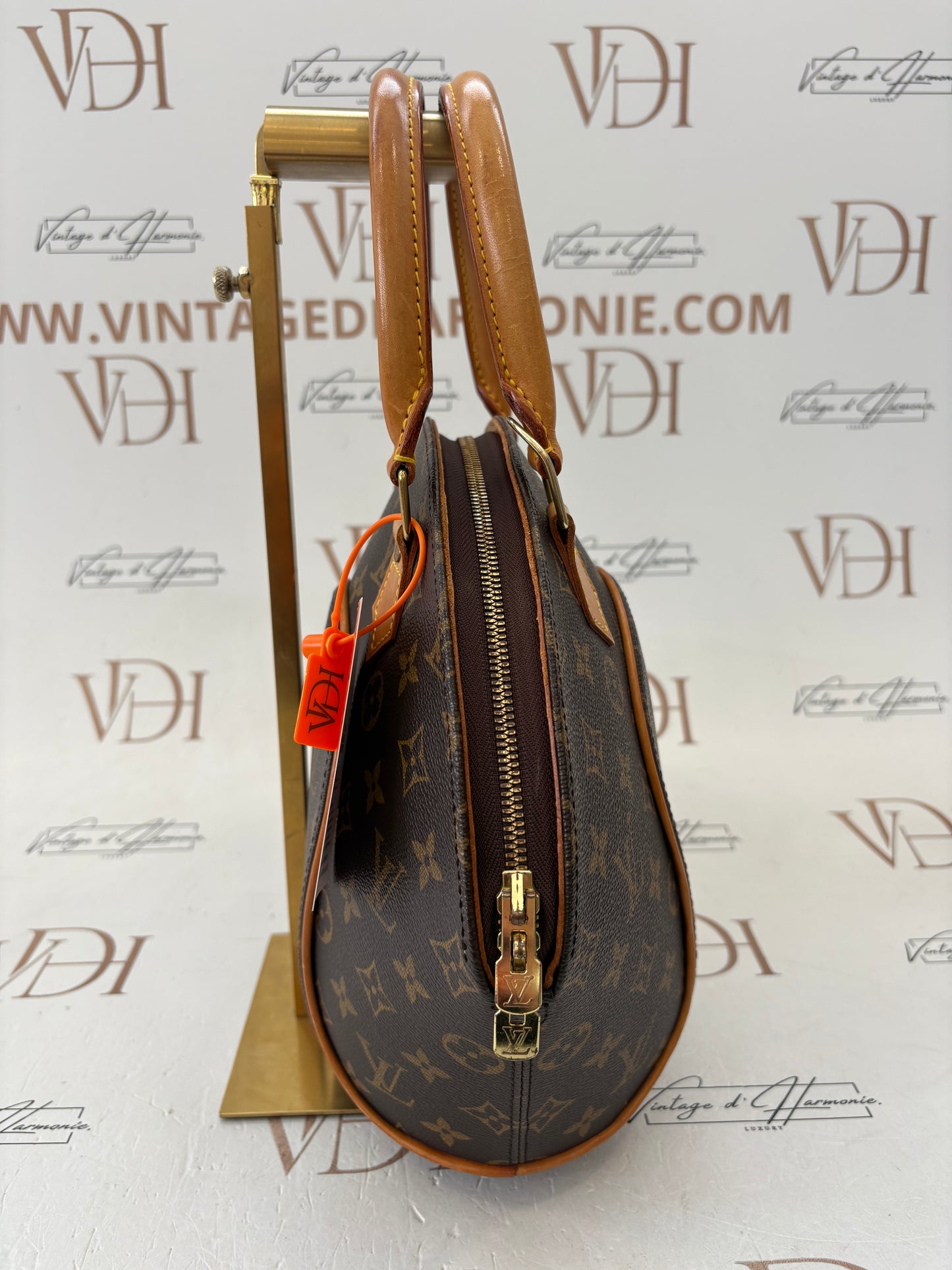 018734 - Louis Vuitton Ellipse PM