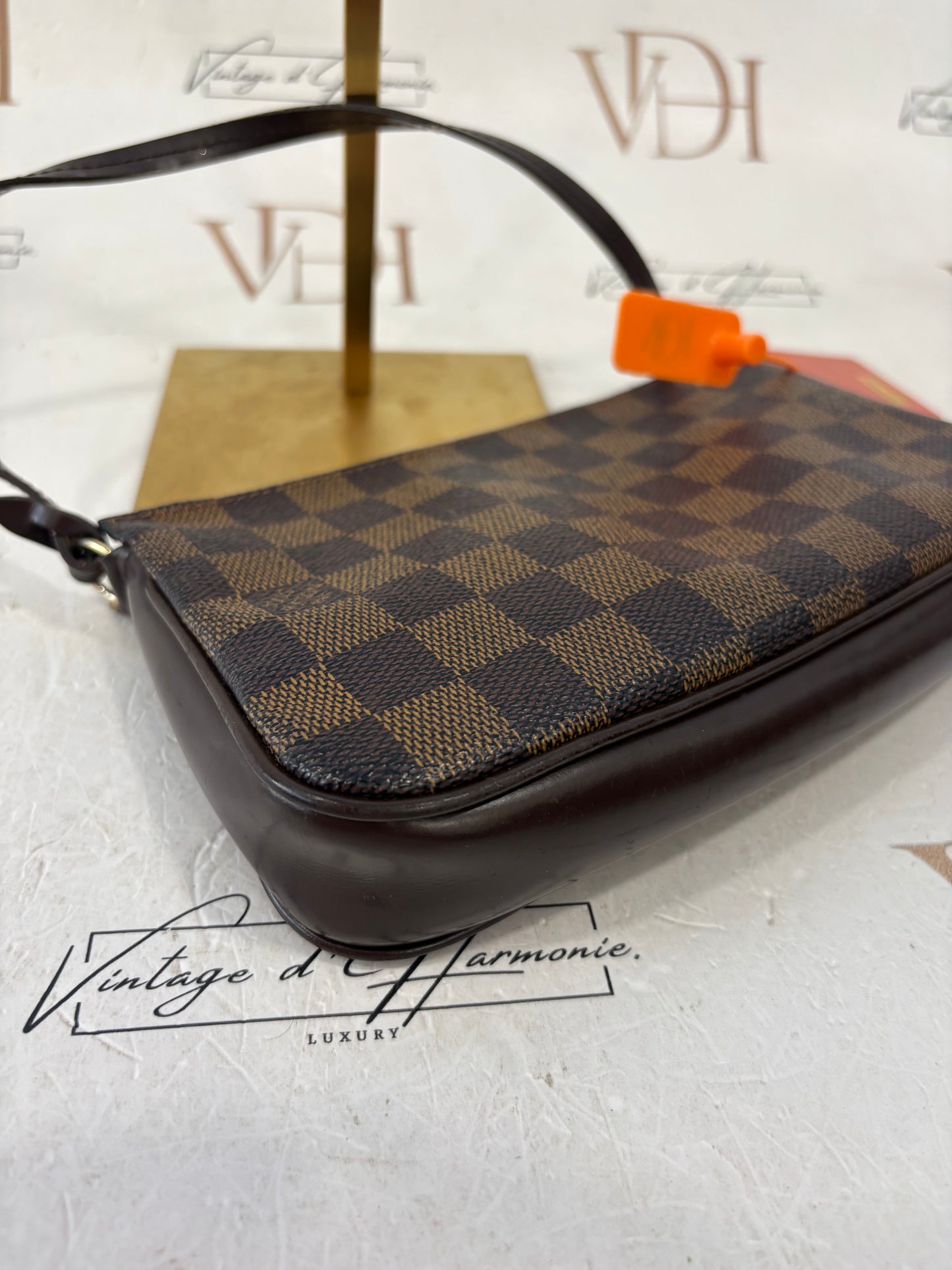 017042 - Louis Vuitton Trousse Makeup