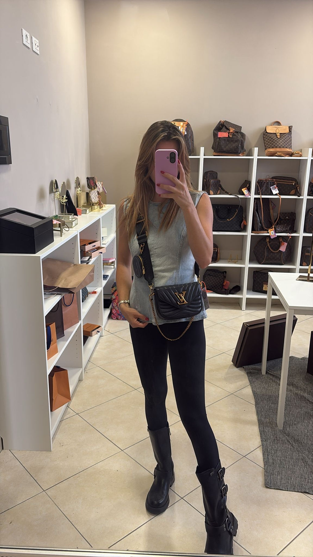 Louis Vuitton Multipochette Black