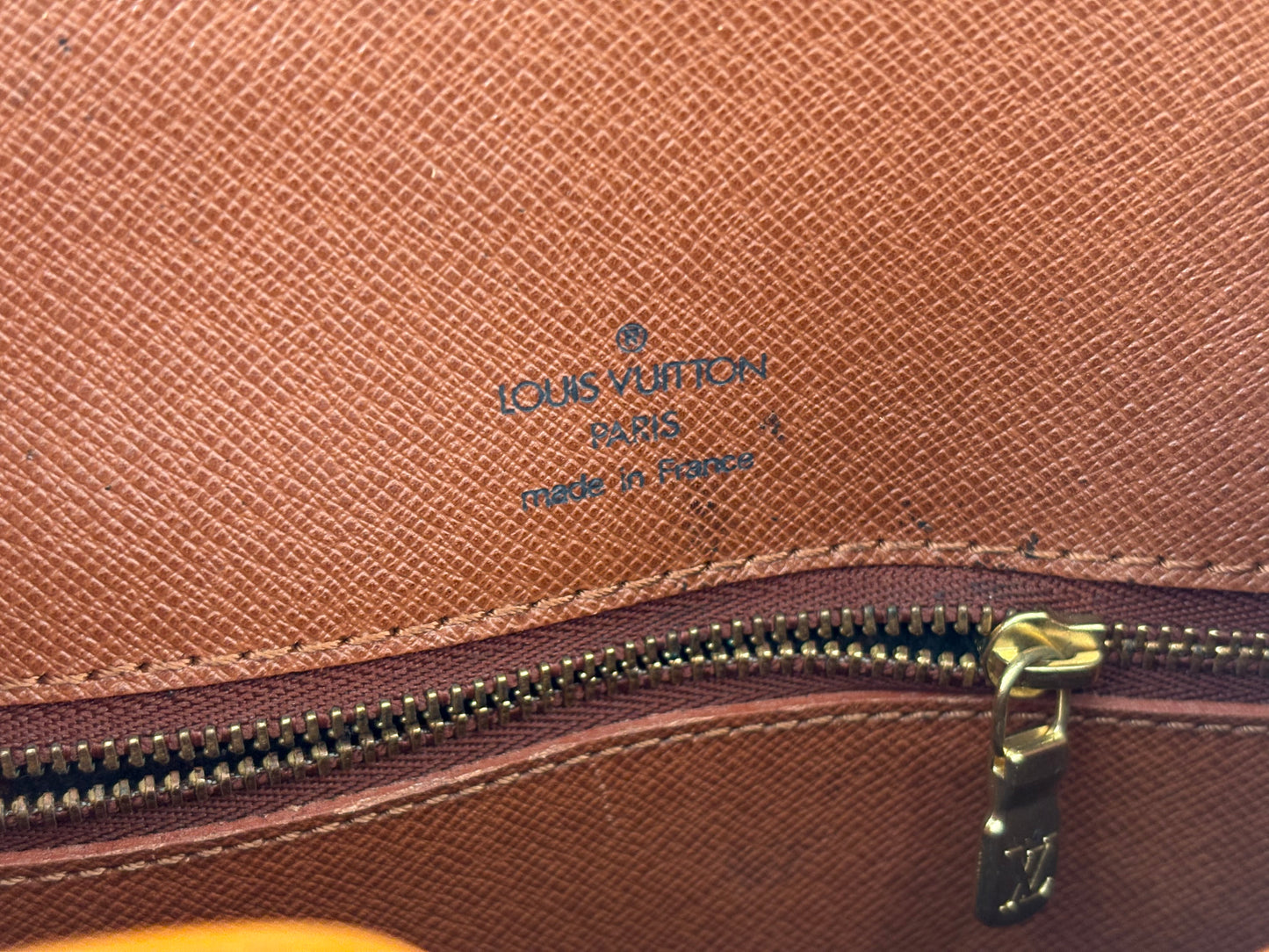 018181 - Louis Vuitton Saint Cloud MM