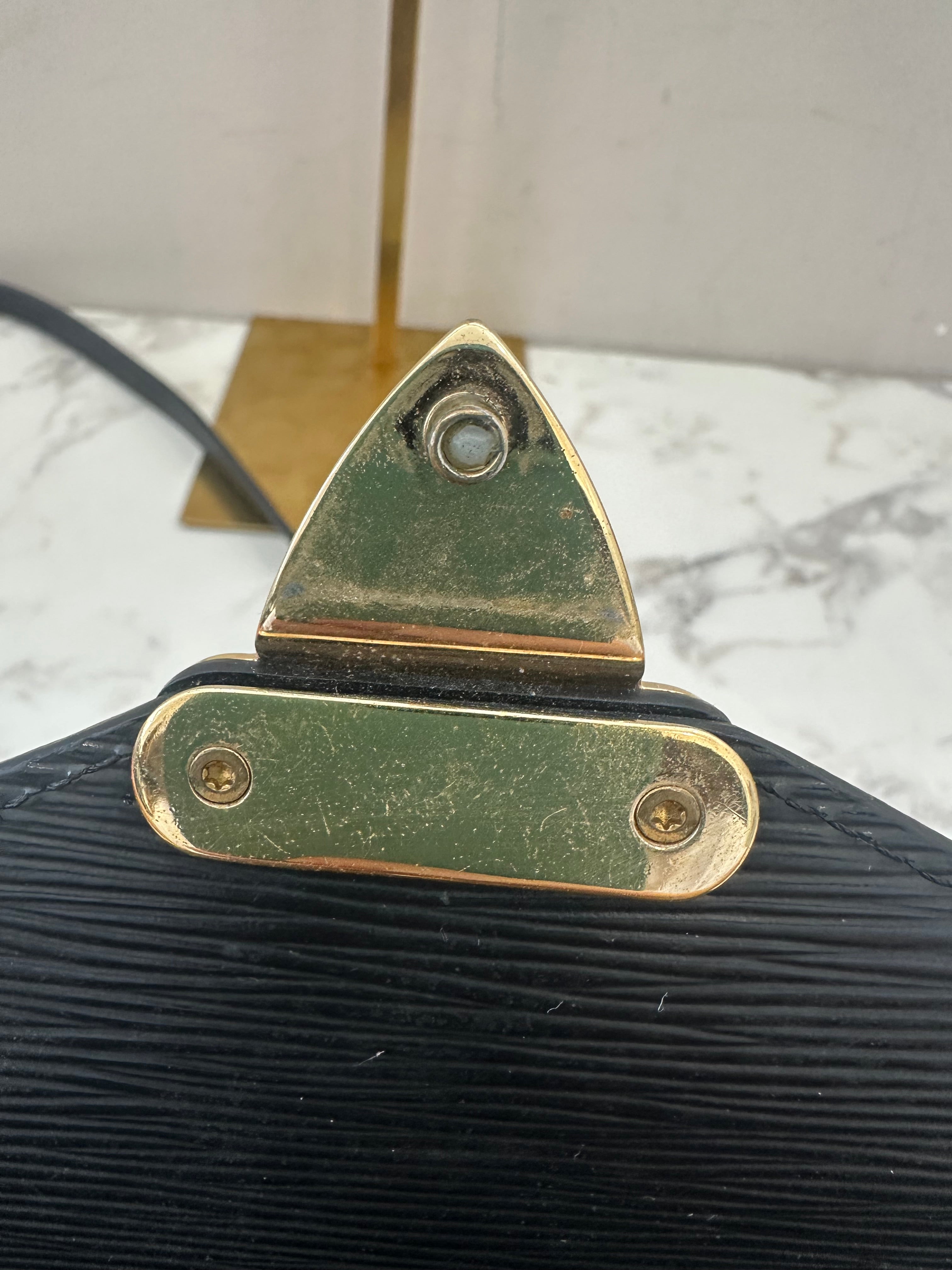 Louis Vuitton Epi Black Monceau 28