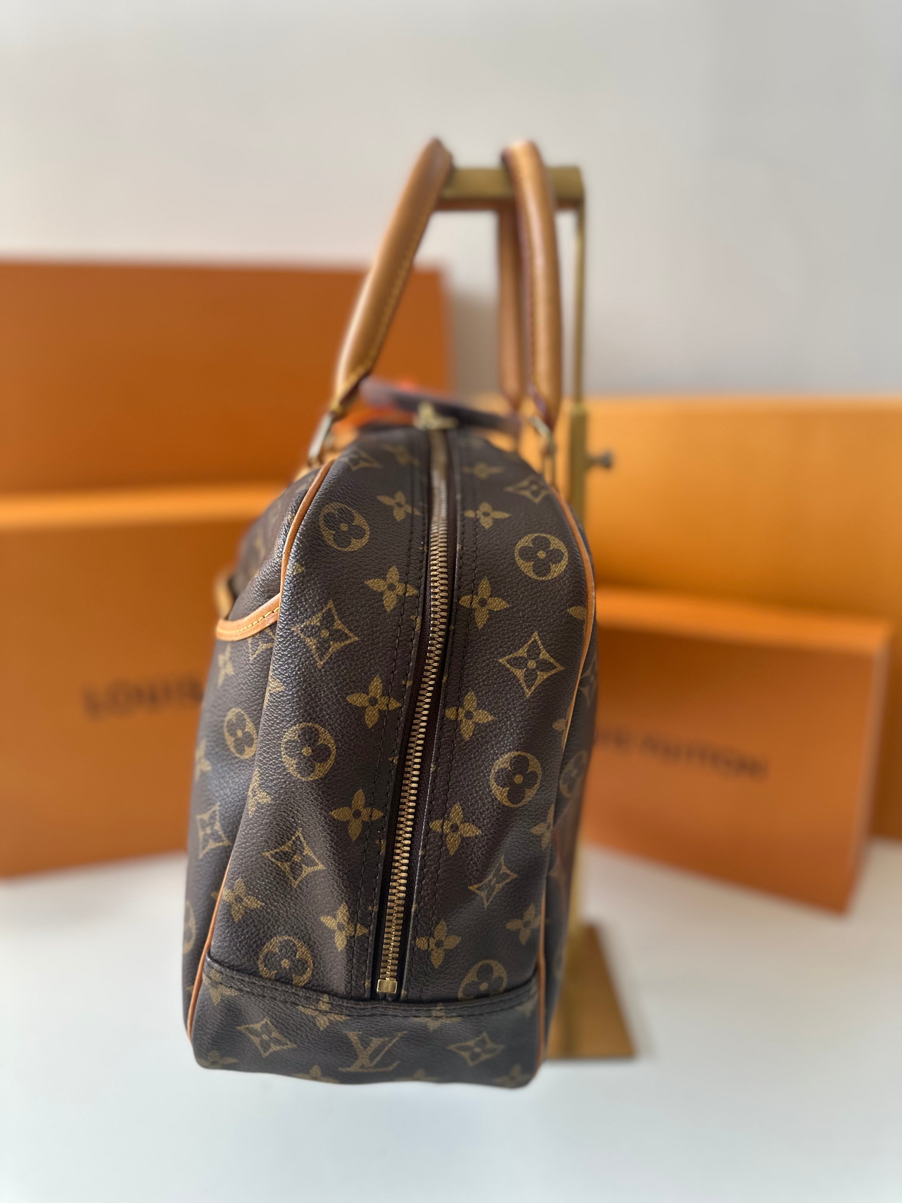 Louis Vuitton Deauville