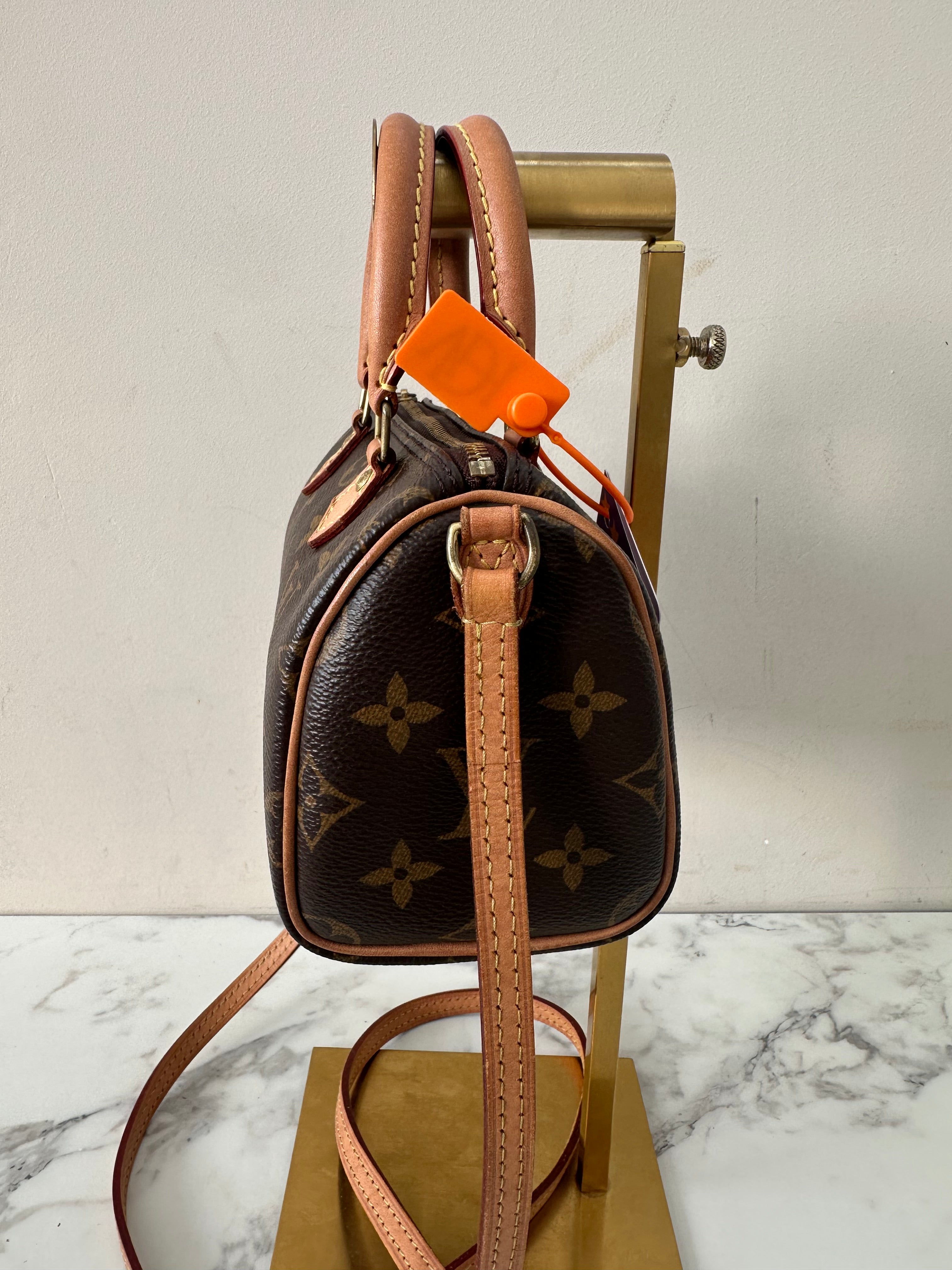 Louis Vuitton Speedy Nano Bandouliere