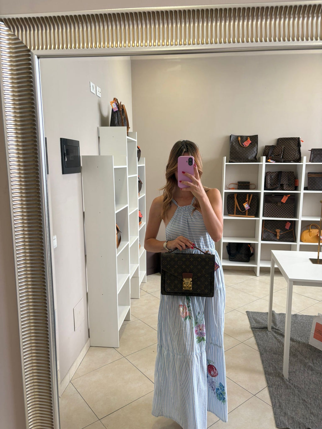 Louis Vuitton Monceau 28