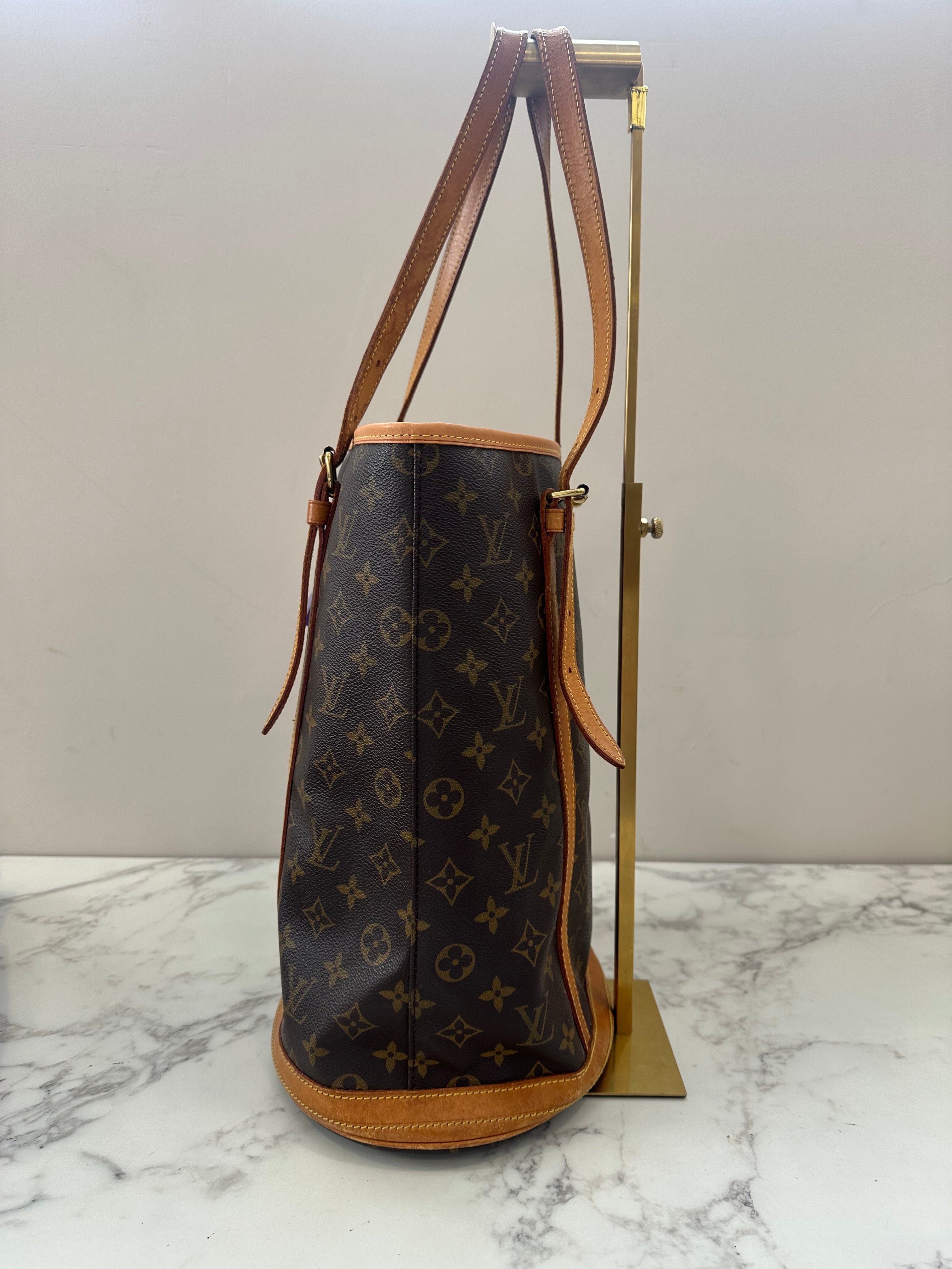 Louis Vuitton Bucket GM