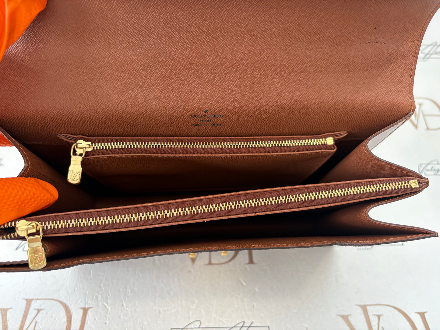 018971 - Louis Vuitton Concorde