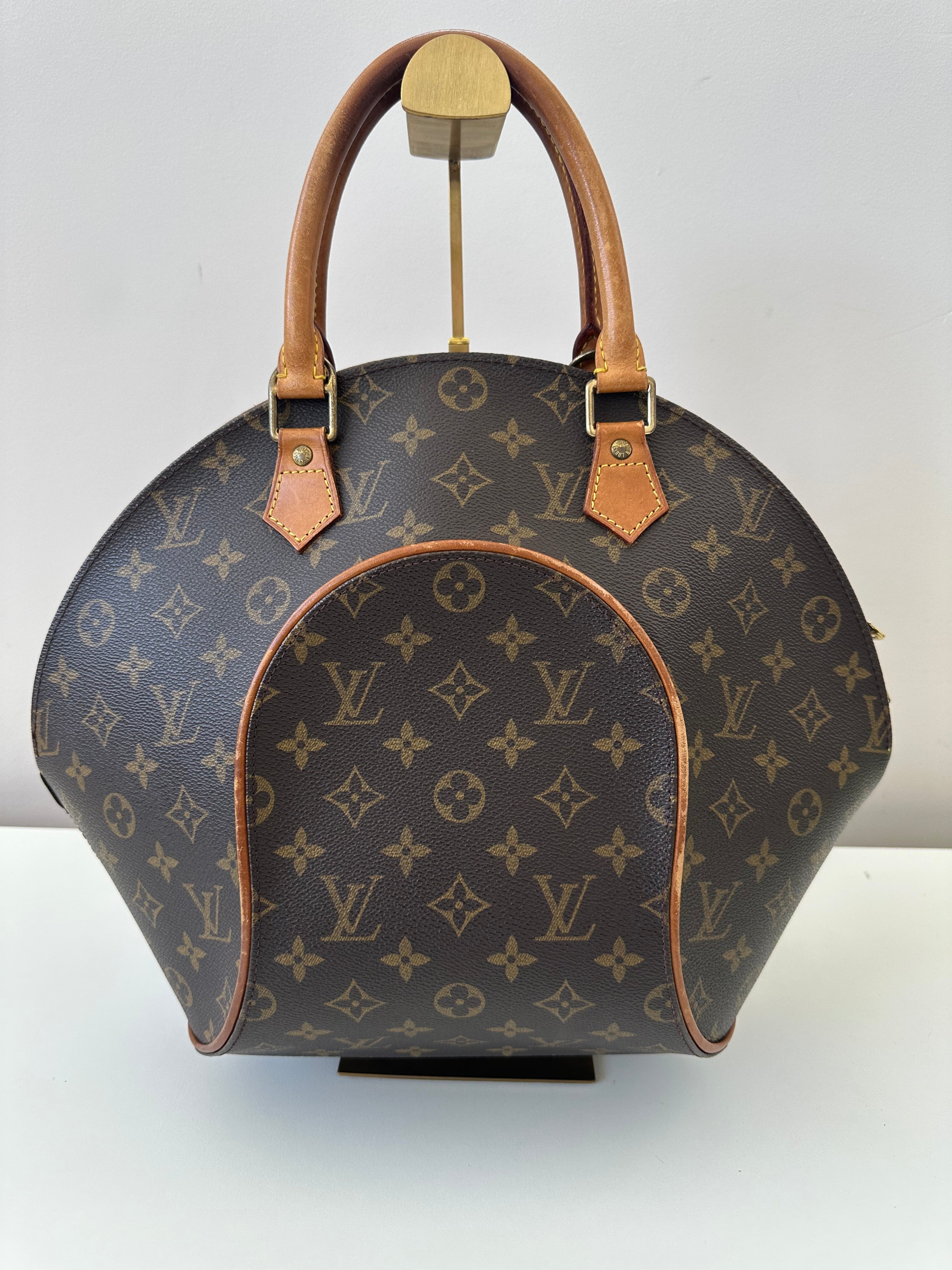 Louis Vuitton Ellipse MM