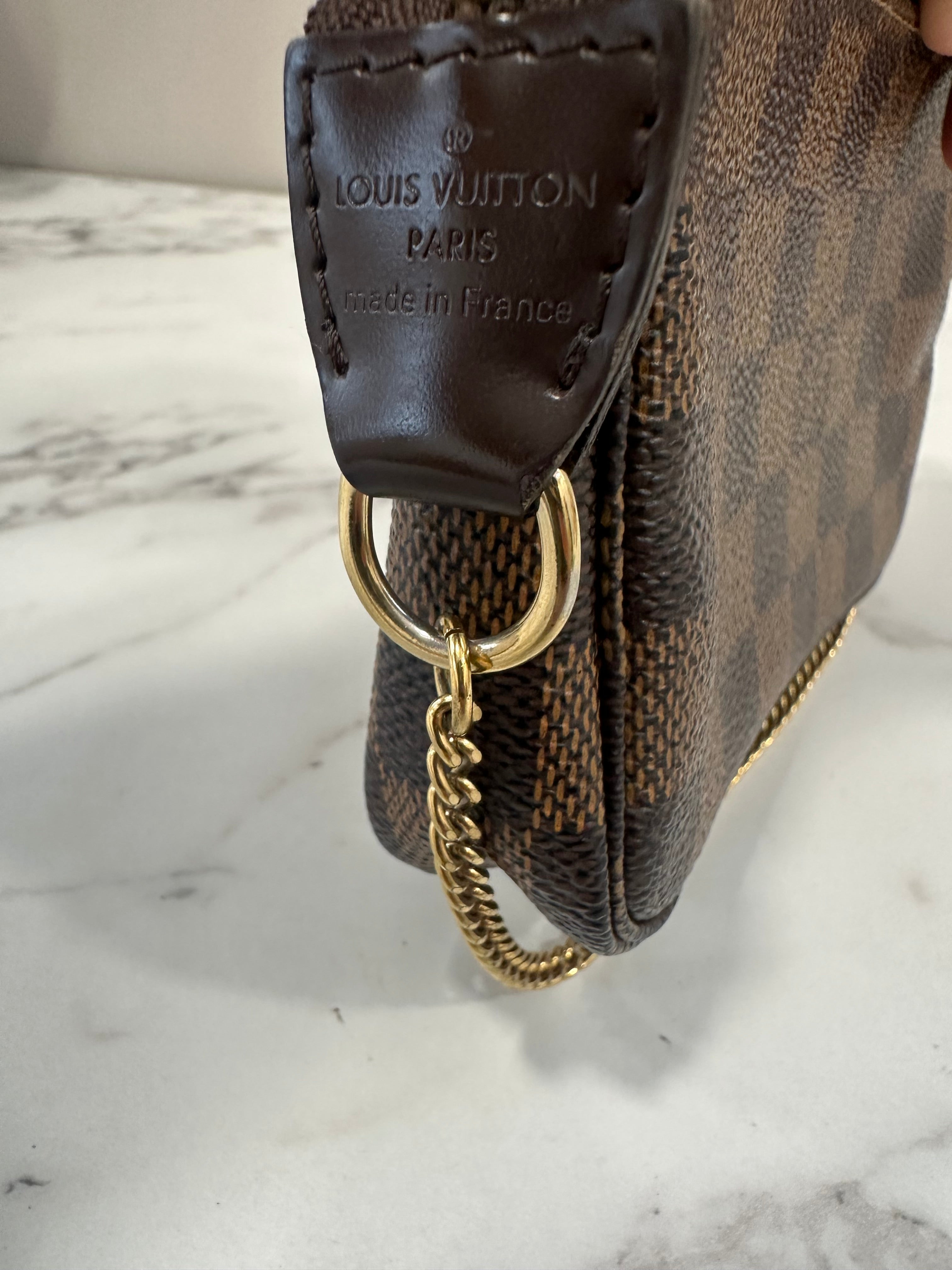 Louis Vuitton Mini Pochette Damier
